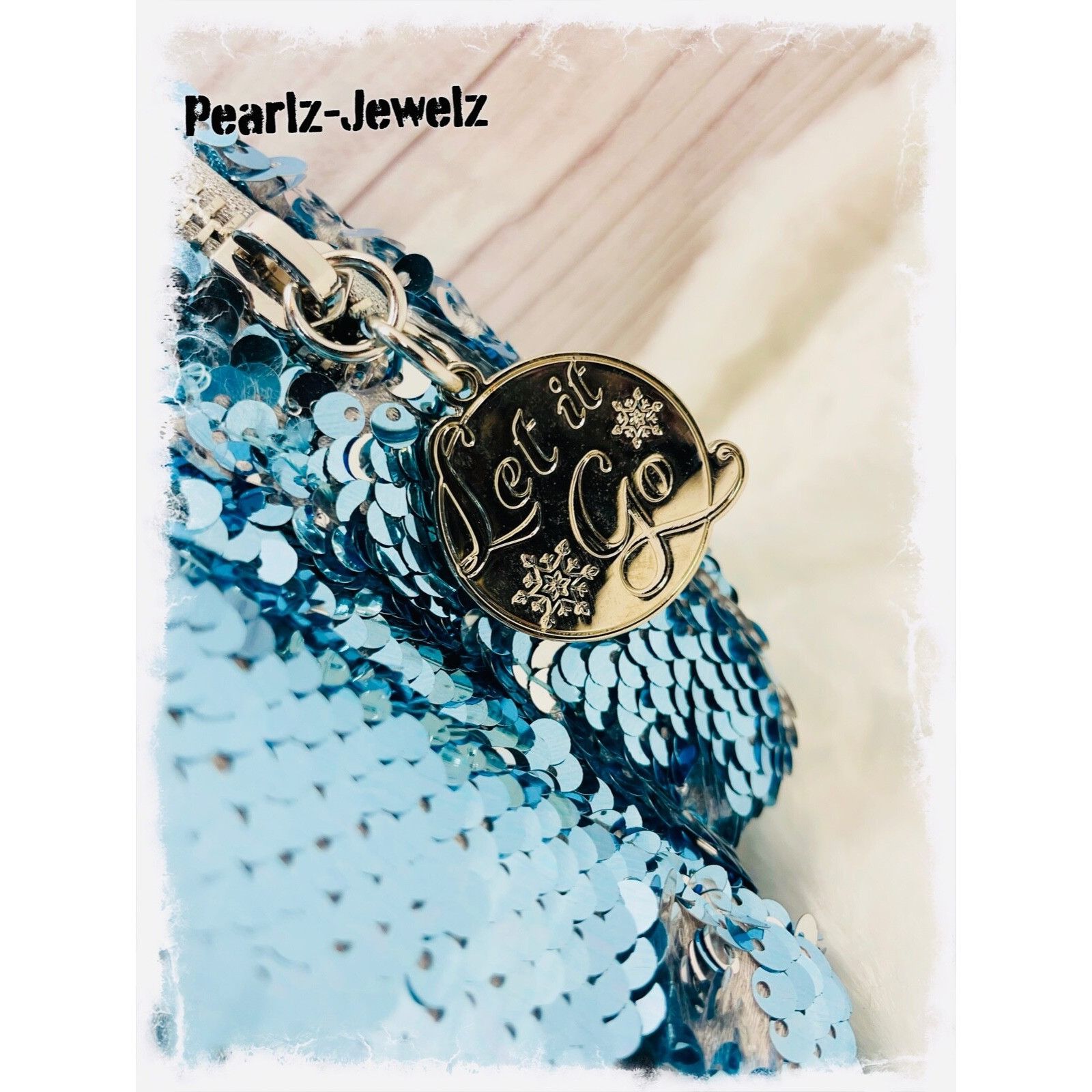 Disney Loungefly Disney Frozen Elsa Sequin Reversible Blue Silver M Size ONE SIZE - 3 Thumbnail