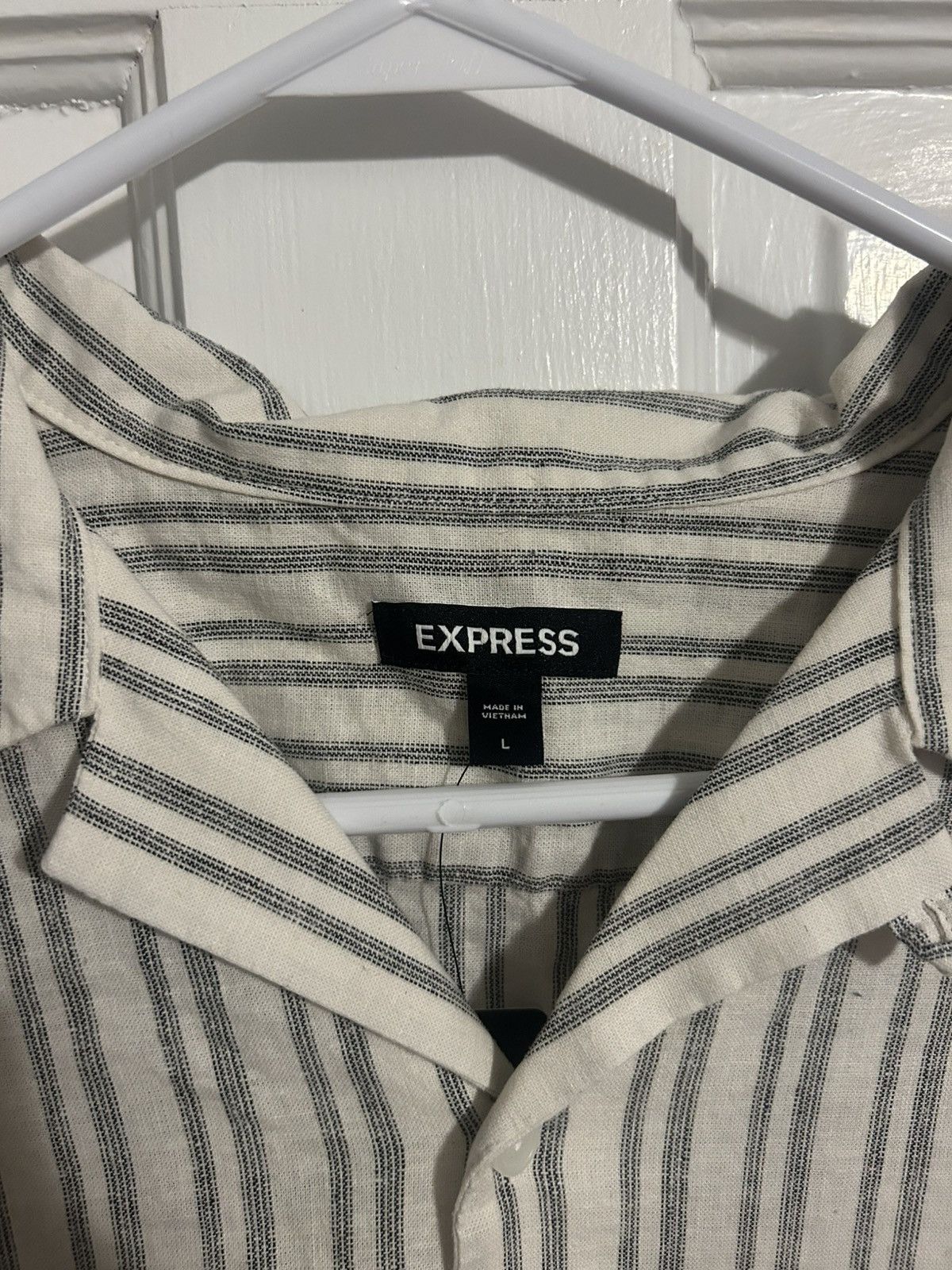 Express Cream and Black Striped Express Casual Button Up Size US L / EU 52-54 / 3 - 3 Thumbnail