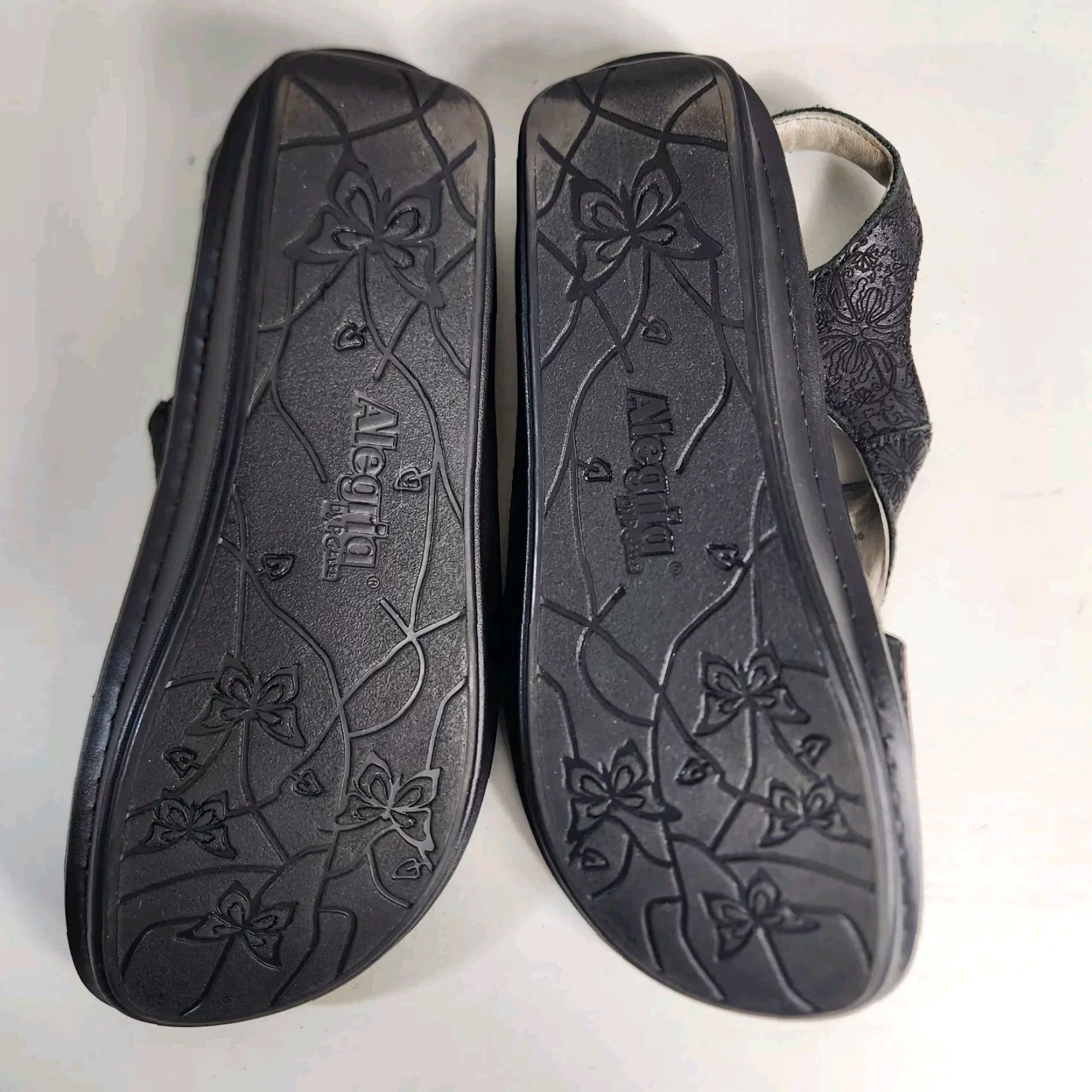 Vintage Alegria Viki Trellis Tooled Black Leather Flat Sandals Women's 40 Casual Bohemian Arch Support Size US 9 / IT 39 - 7 Thumbnail