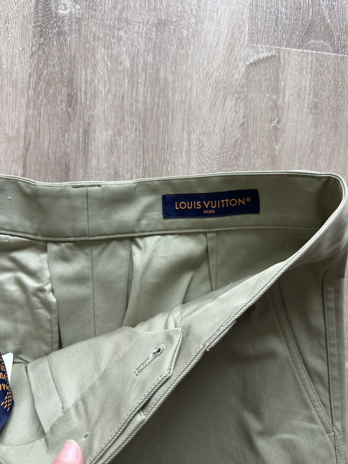Louis Vuitton LOUIS VUITTON Green Trousers Size US 32 / EU 48 - 5 Thumbnail