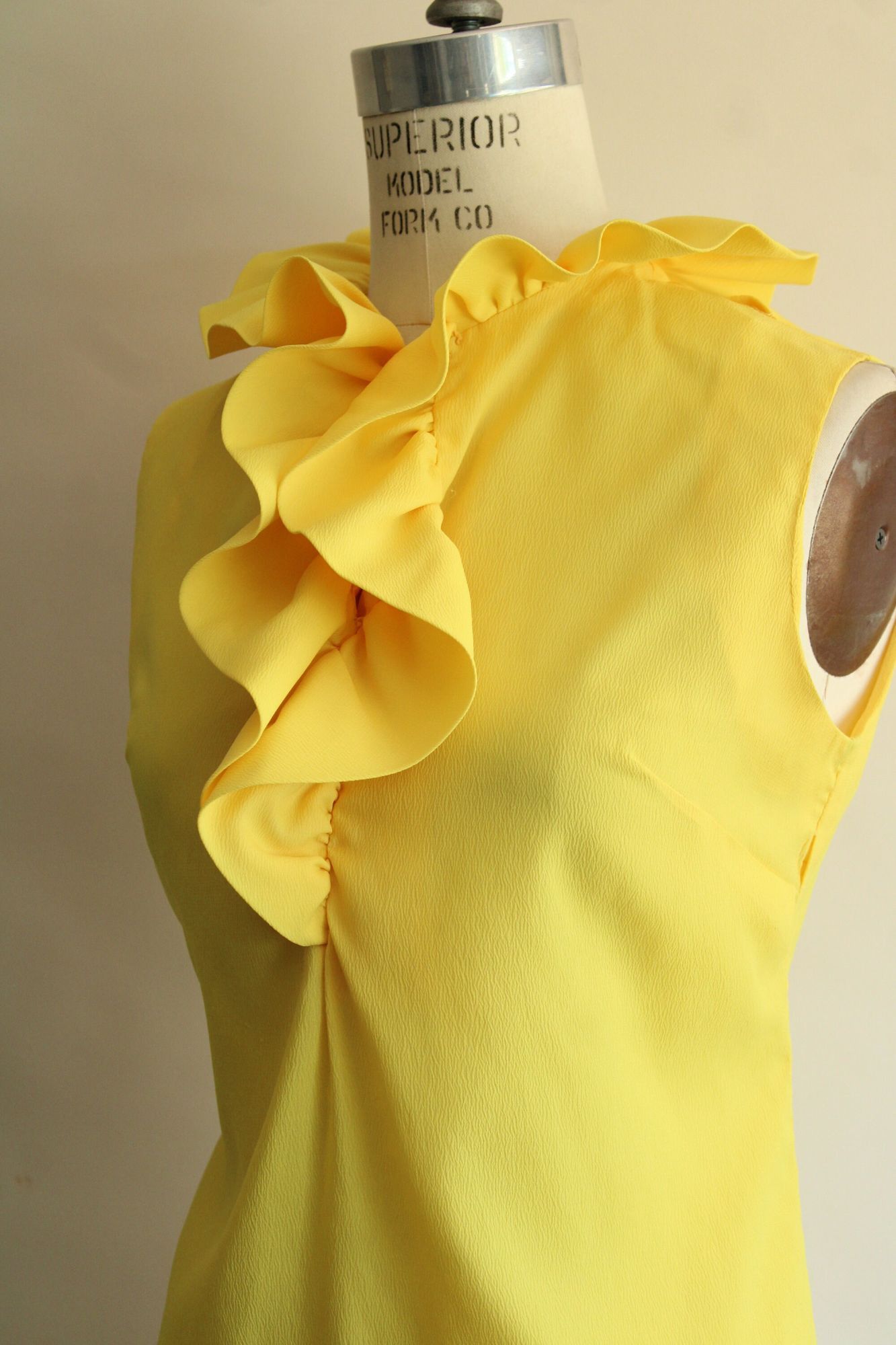 Vintage Vintage 1960s Blouse, Teddi of California Yellow Ruffle Coll Size M / US 6-8 / IT 42-44 - 7 Thumbnail