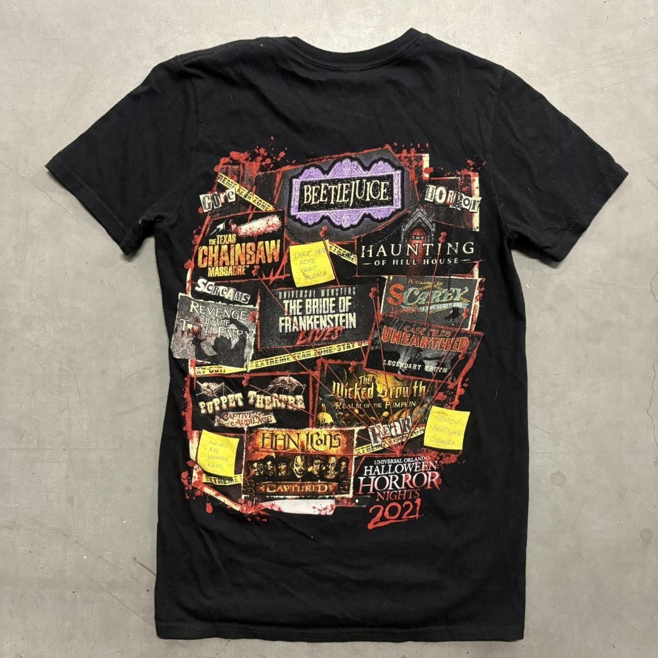 Universal Studios Crazy Vintage Y2K/2000s Halloween Horror Nights Universal Studios Dont go Alone Graphic Tee! Size XS / US 0-2 / IT 36-38 - 3 Thumbnail