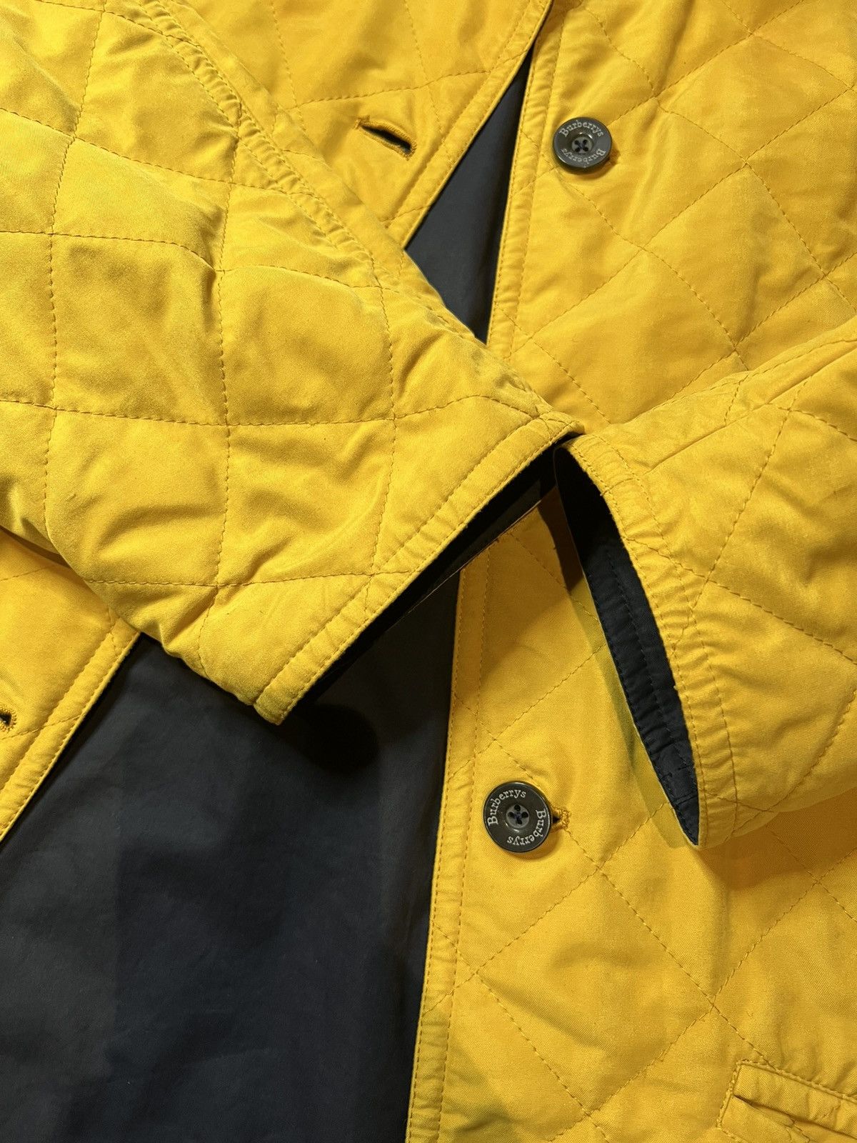 Burberry Vintage Burberry Quilted Reversible Jacket - Size L Size US L / EU 52-54 / 3 - 12 Thumbnail
