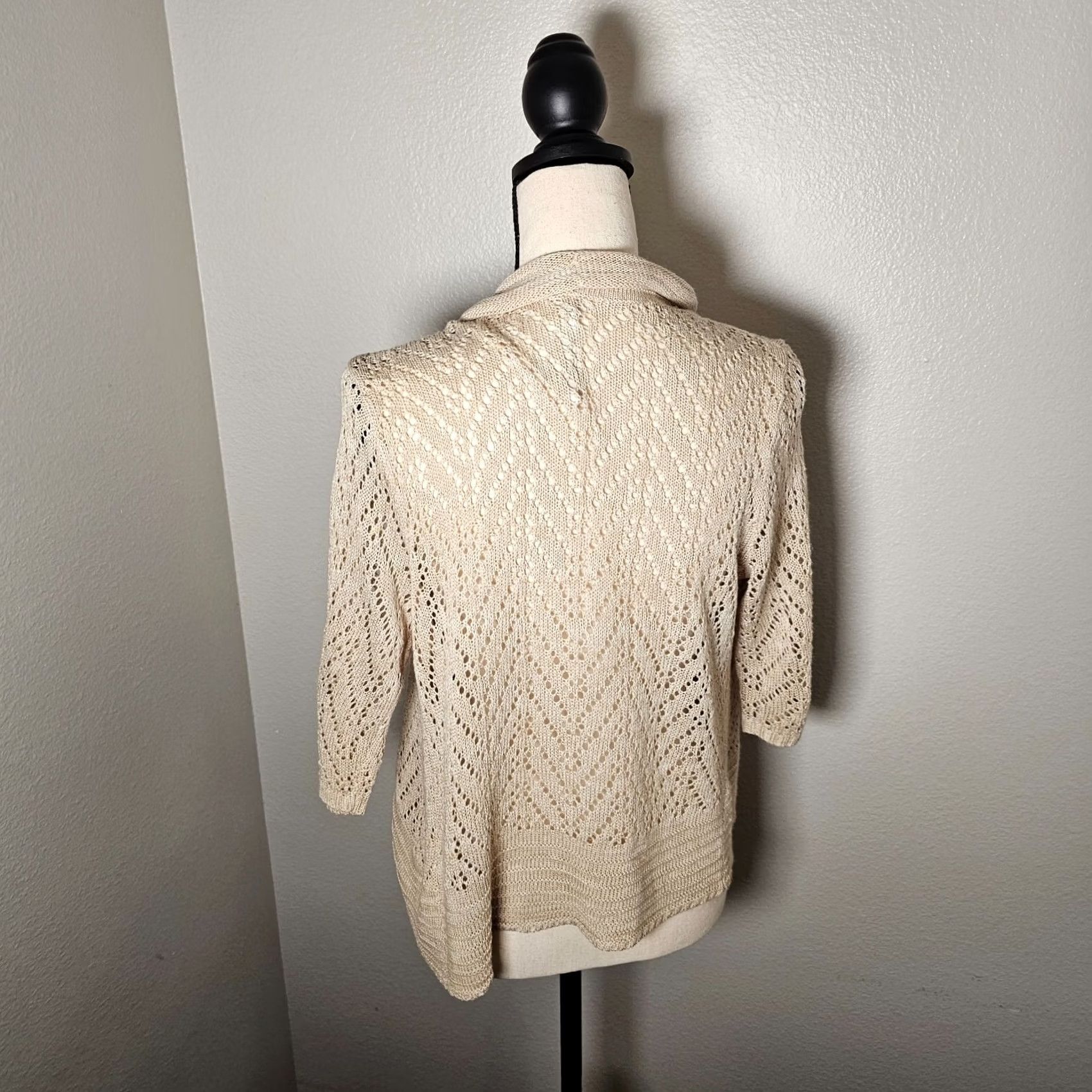 Vintage Leo & Nicole Cardigan Sweater Womens Size M Beige 3/4 Sleeve V-Neck Open Front Knit Logo All Seasons Regular Knitwear Size M / US 6-8 / IT 42-44 - 3 Thumbnail