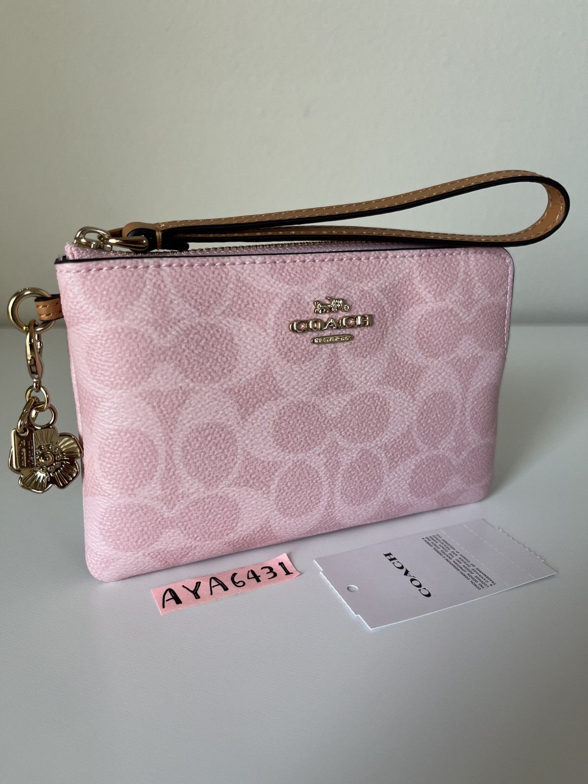 Coach Coach wristlet Size ONE SIZE - 2 Thumbnail