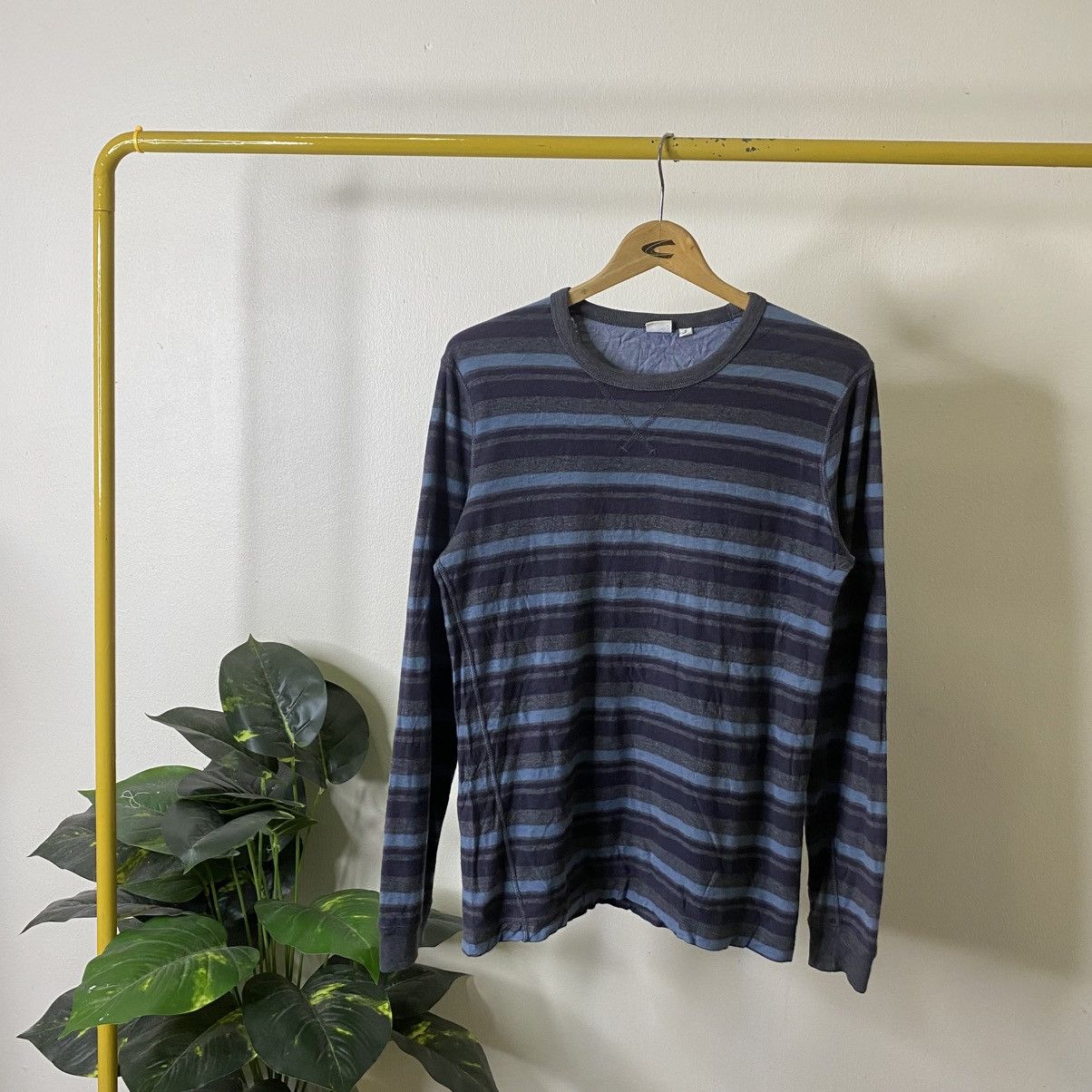 Uniqlo Uniqlo Multicolor Stripes LS T Shirt Size US S / EU 44-46 / 1 - 1 Thumbnail