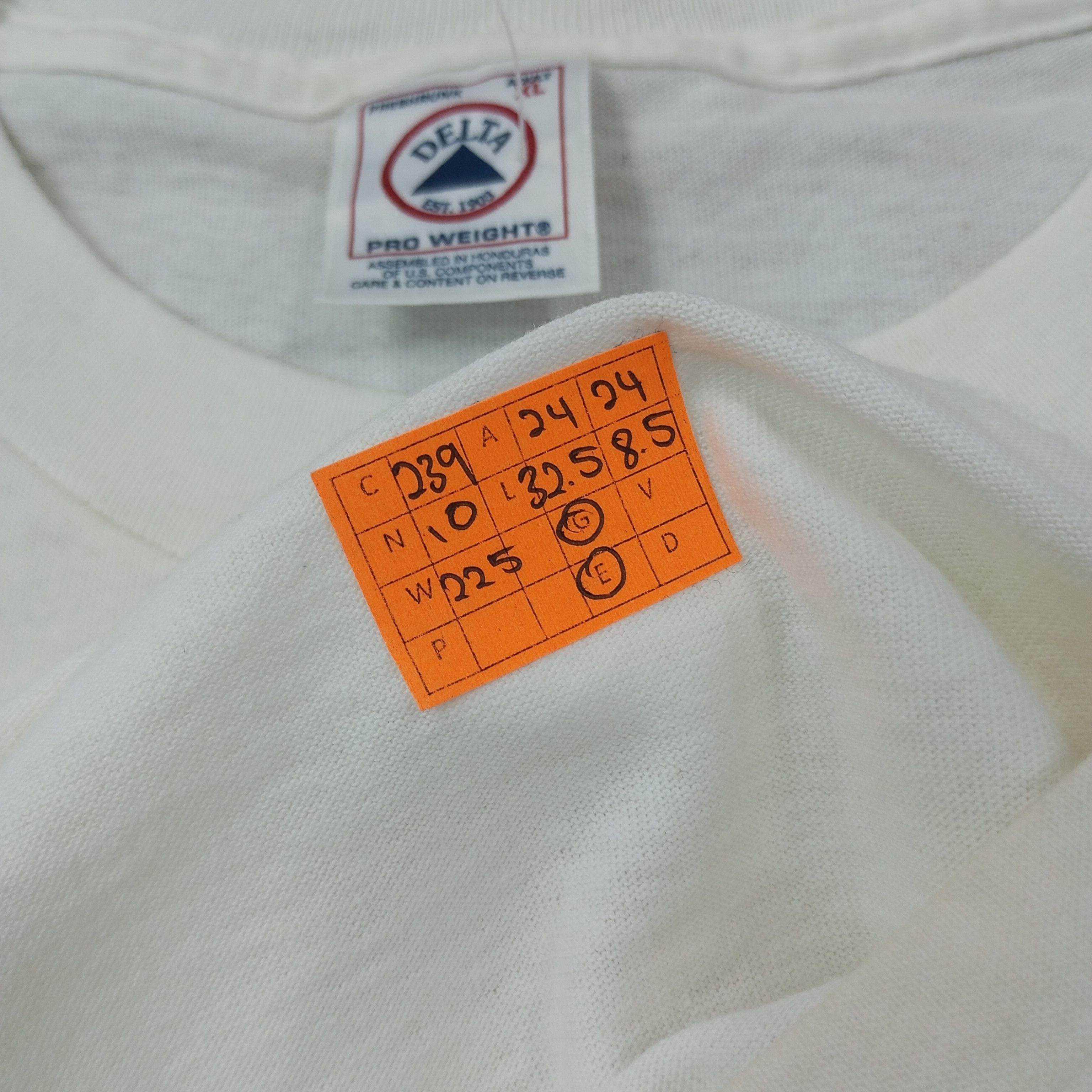 Vintage Visa Card Marriot Rewards Vintage Tshirt c239n10 Size US XL / EU 56 / 4 - 13 Thumbnail
