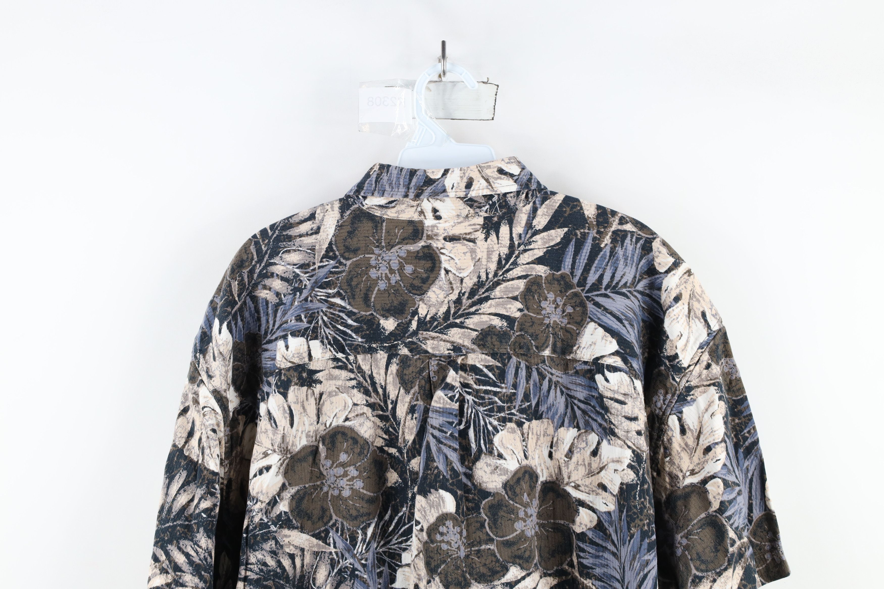 Vintage Vintage 90s Streetwear All Over Print Hawaiian Button Shirt Size US XXL / EU 58 / 5 - 8 Thumbnail