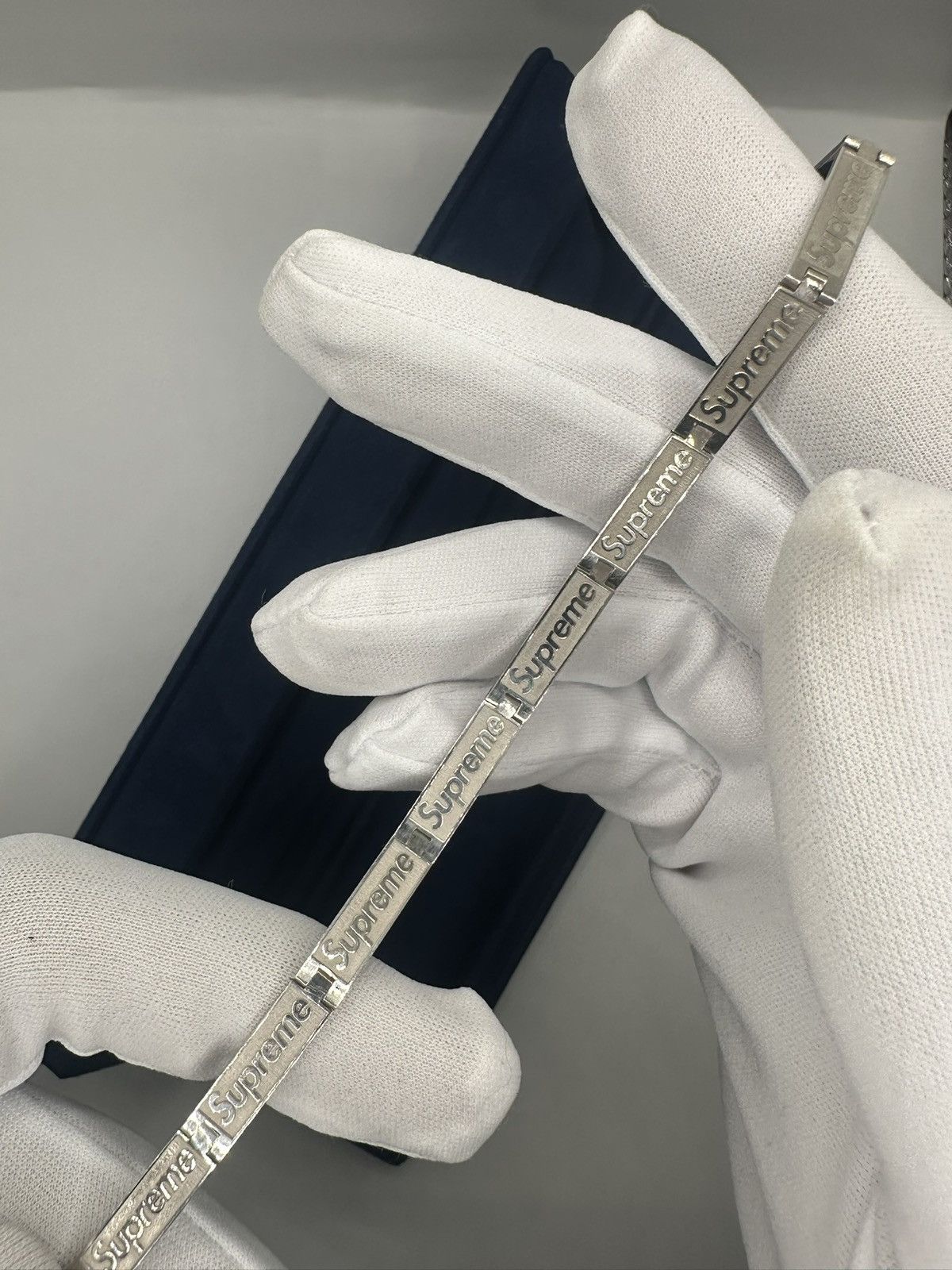 Supreme Supreme X Jacob and Co Sterling Silver Boxlogo Bracelet L/XL Size ONE SIZE - 5 Thumbnail