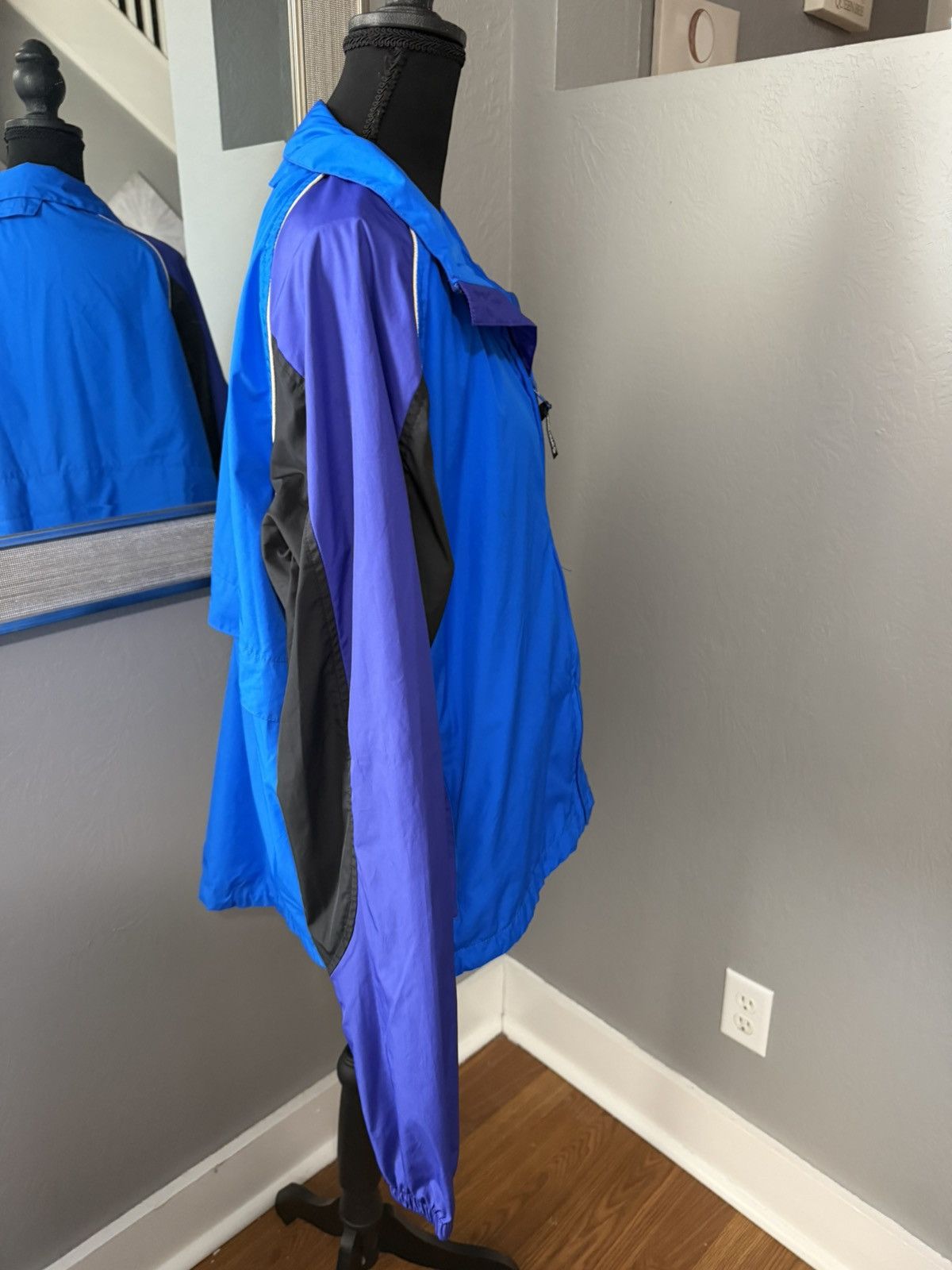 PEARL iZUMi VTG Pearl Izumi cycling running windbreaker jacket large. Size US L / EU 52-54 / 3 - 4 Thumbnail