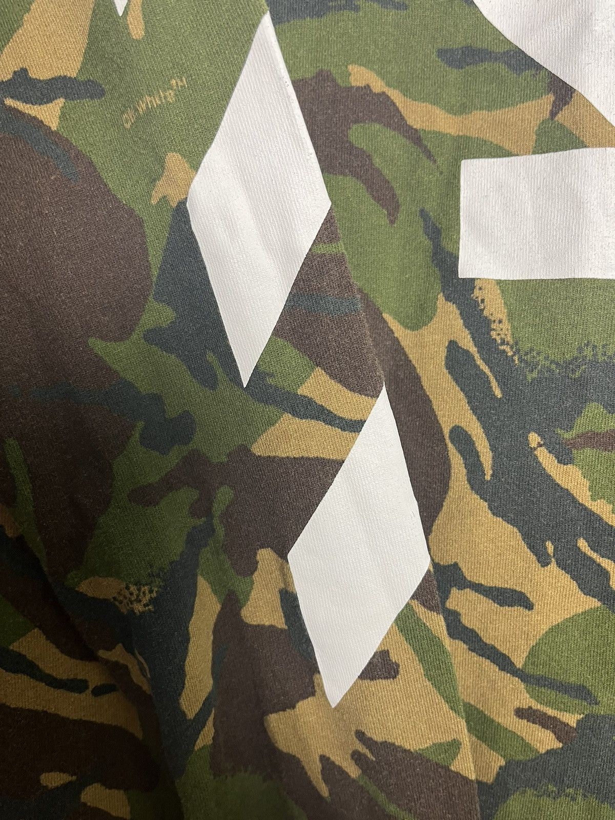 Off-White Off white camouflage long sleeve tshirt Size US S / EU 44-46 / 1 - 16 Thumbnail
