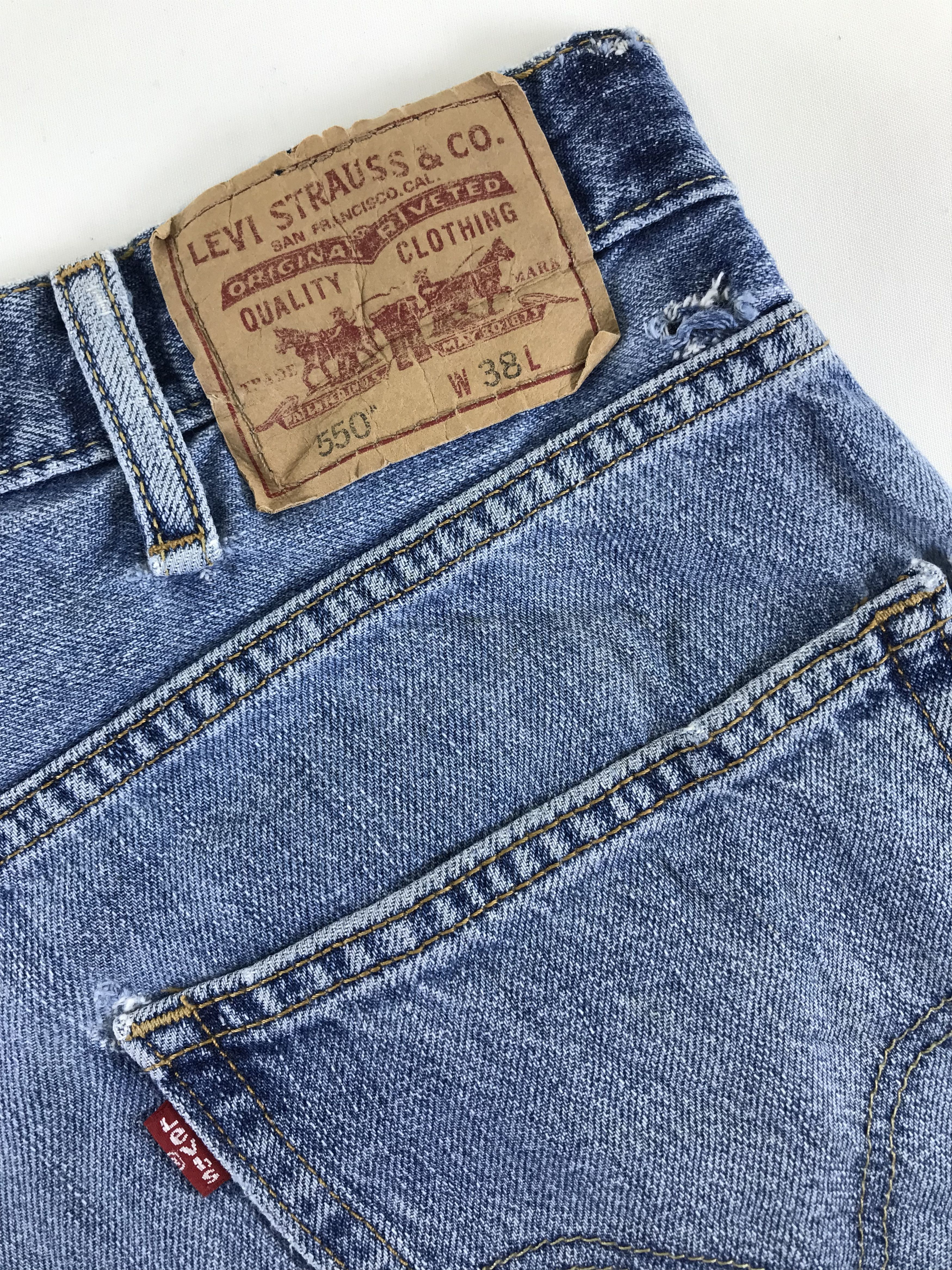Levi's Vintage Levi's 550 Relaxed Fit Faded Blue Short Jeans Size US 38 / EU 54 - 6 Thumbnail