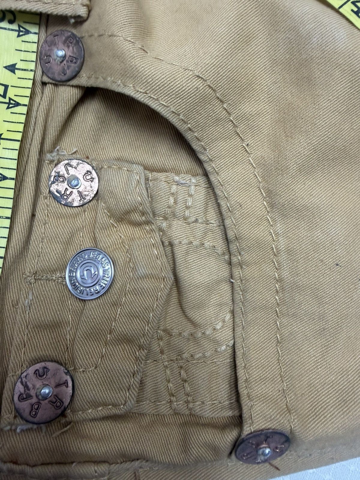 True Religion True Religion Joey Super T Khaki Denim Pants - Made in USA Size US 42 / EU 58 - 8 Thumbnail