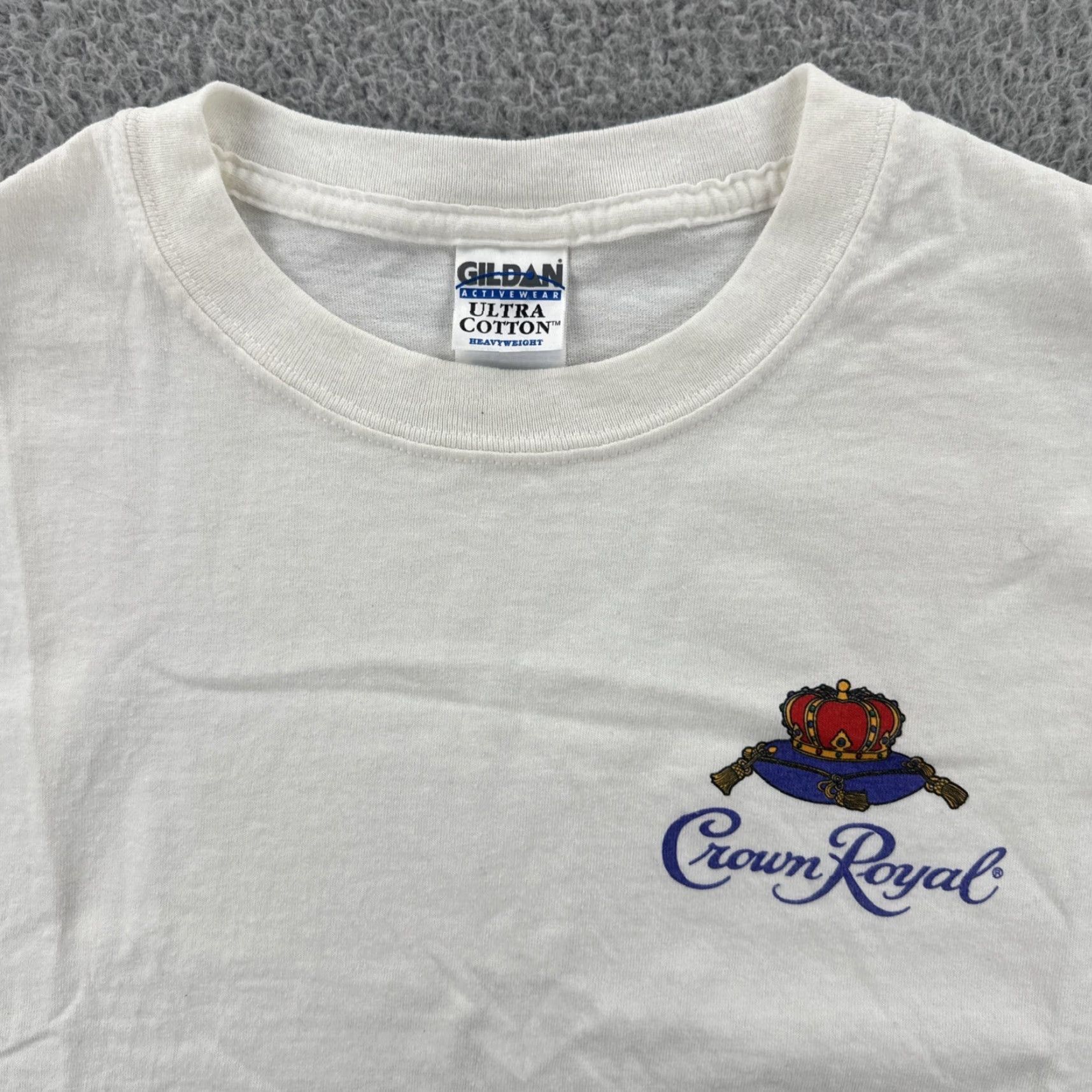 Gildan VINTAGE Gildan Shirt Crown Royal Alcohol Promo Logo Tee Men’s Large White 90s USA Mens Size US L / EU 52-54 / 3 - 5 Thumbnail