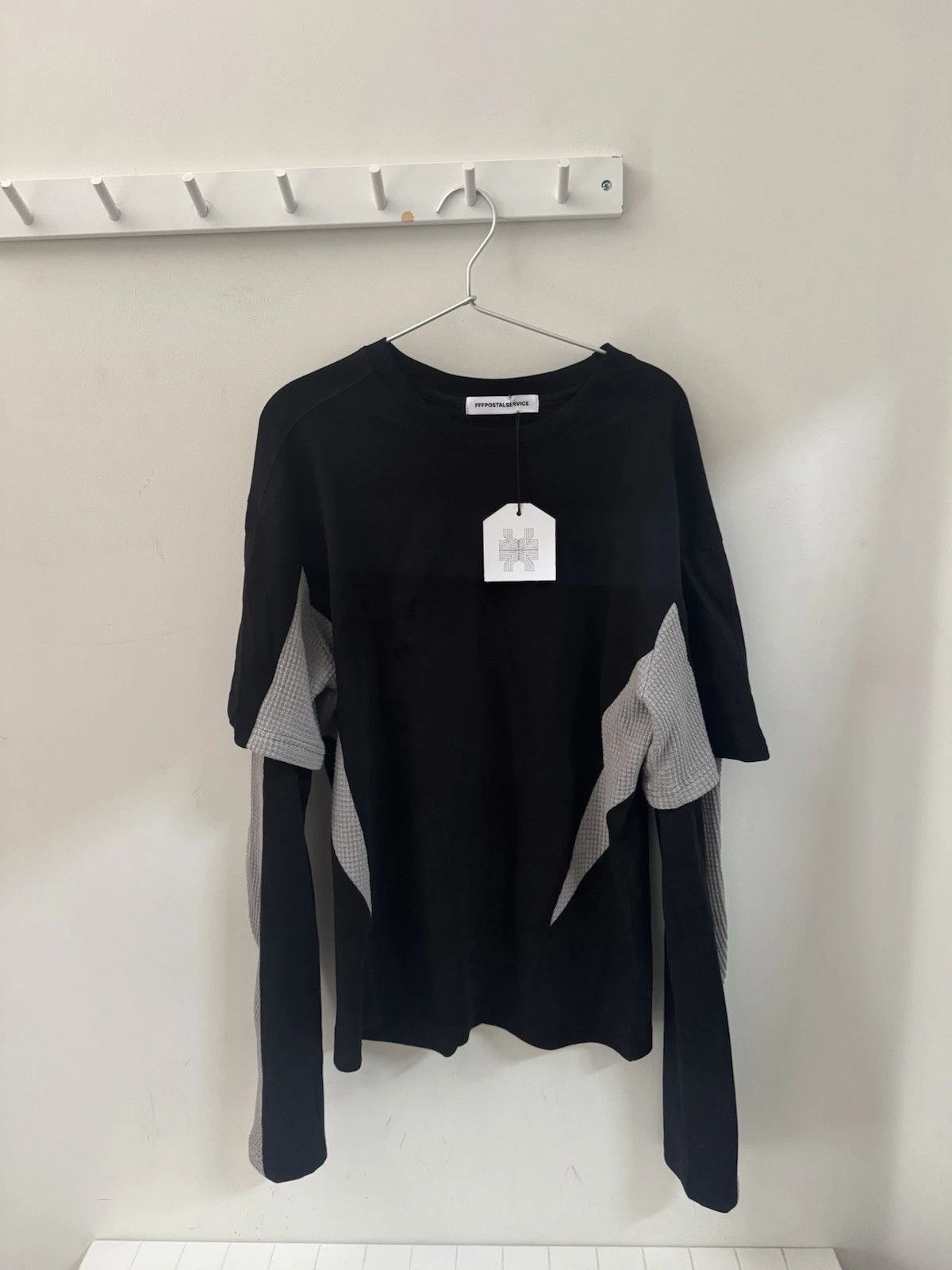 FFFPOSTALSERVICE FFFPOSTALSERVICE Waffle Knit Colorblock Black Gray LS Shirt Size US S / EU 44-46 / 1 - 1 Thumbnail