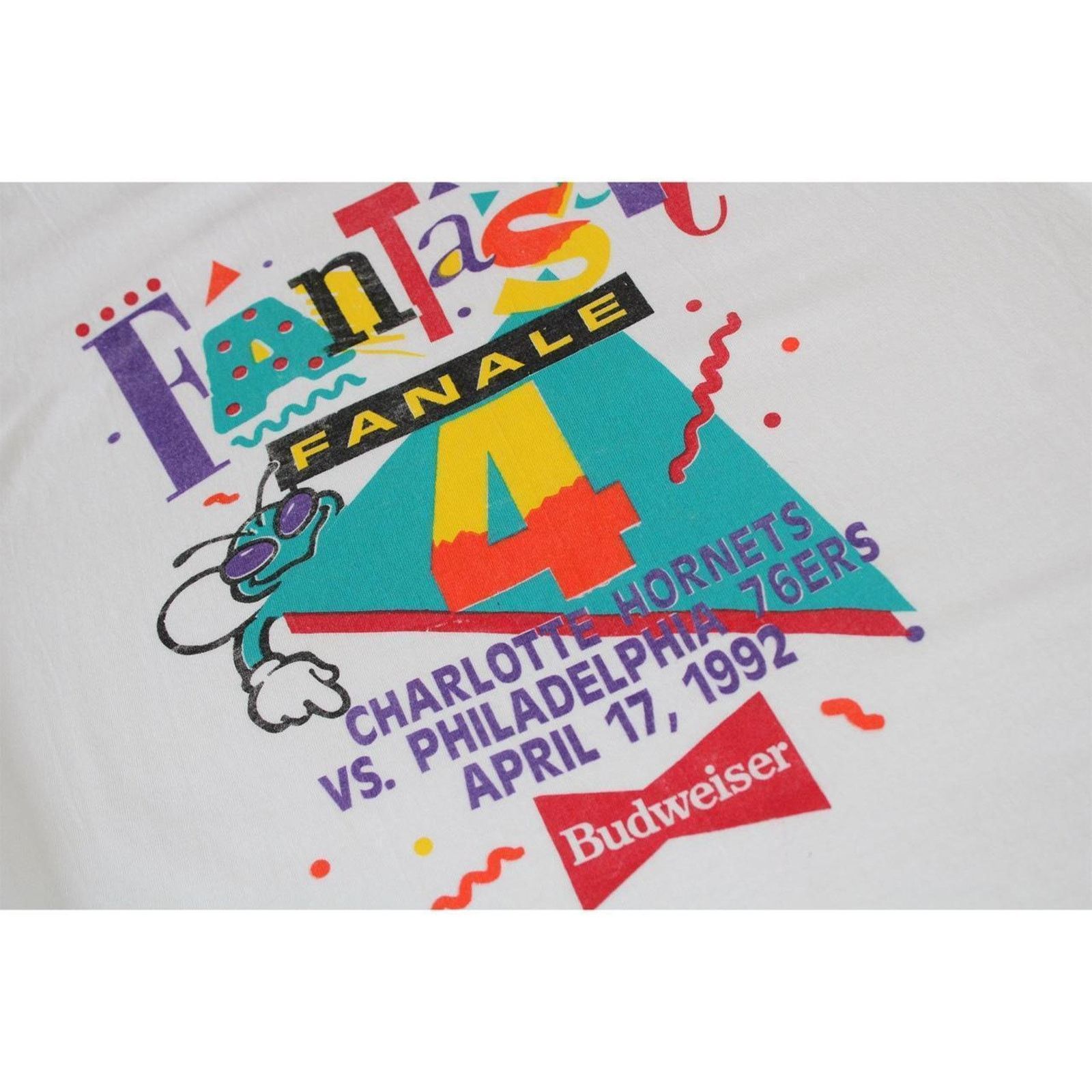 NBA Vintage 90s NBA Charlotte Hornets Graphic Tee Size US XL / EU 56 / 4 - 7 Thumbnail