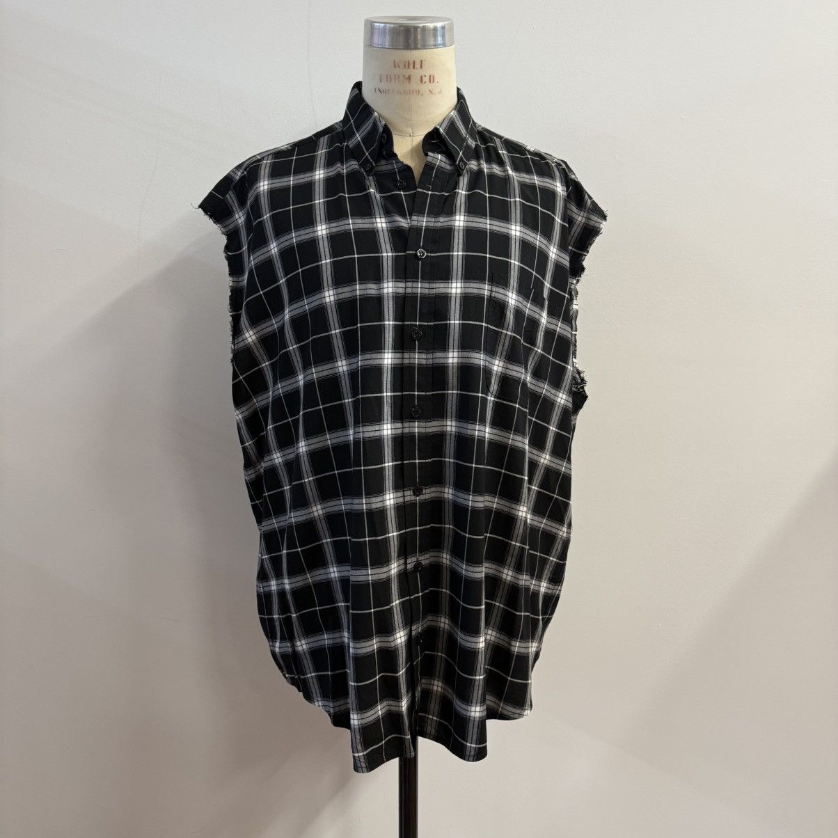 Balenciaga Balenciaga 2018 Layered Hybrid Shirt Plaid + Red Tee Size US M / EU 48-50 / 2 - 7 Thumbnail