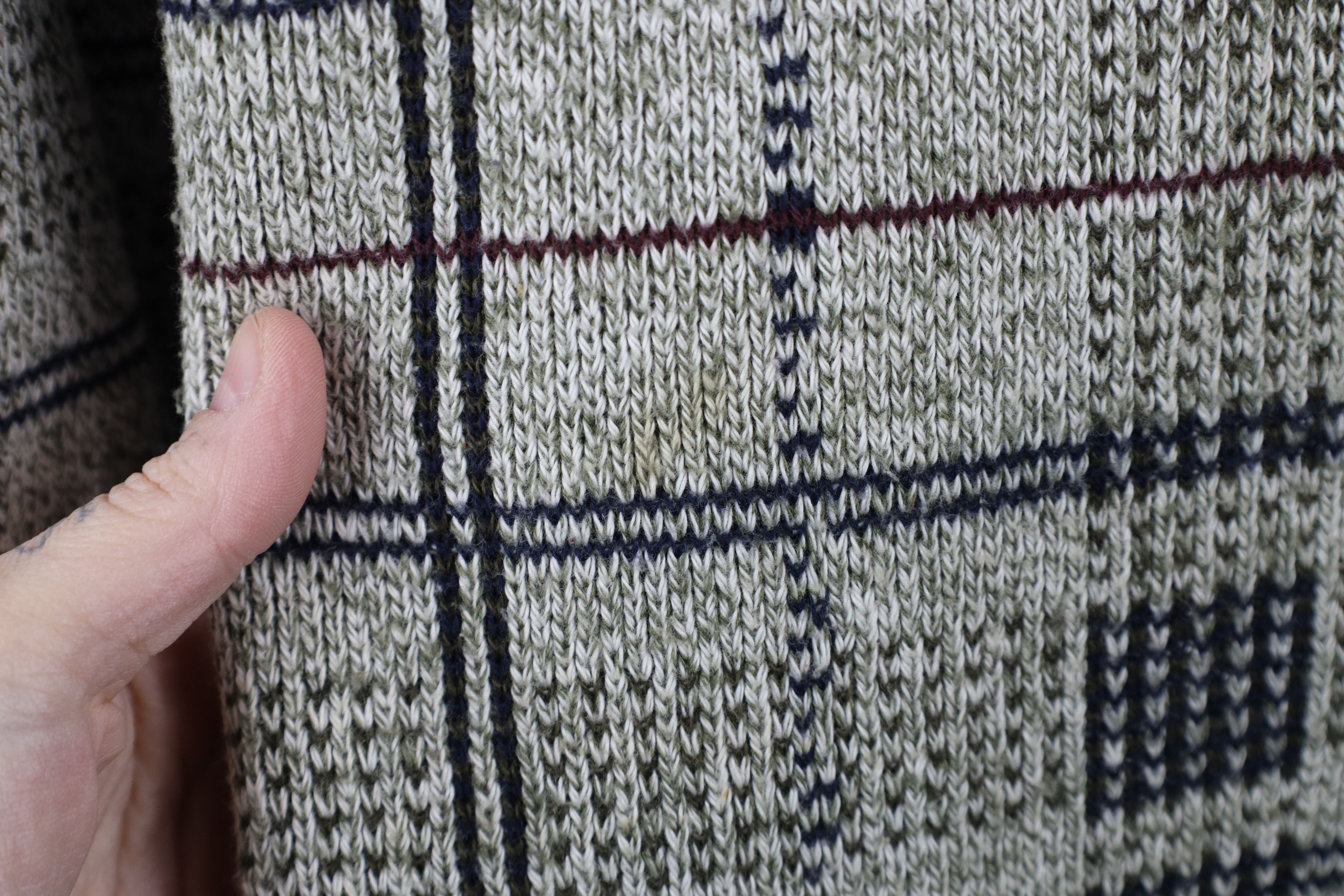 Vintage Vintage 90s Streetwear Plaid Knit Dad Crewneck Sweater USA Size US L / EU 52-54 / 3 - 3 Thumbnail