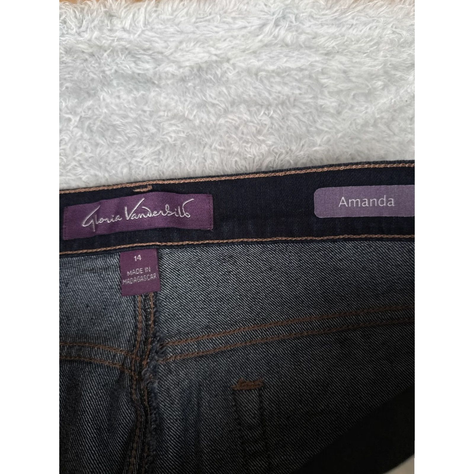 Gloria Vanderbilt Gloria Vanderbilt Jeans Women 14 Denim Straight Mid Rise 32x30 Blue Embroidered Logo 5-Pocket Womens Size 36" / US 14 / IT 50 - 6 Thumbnail