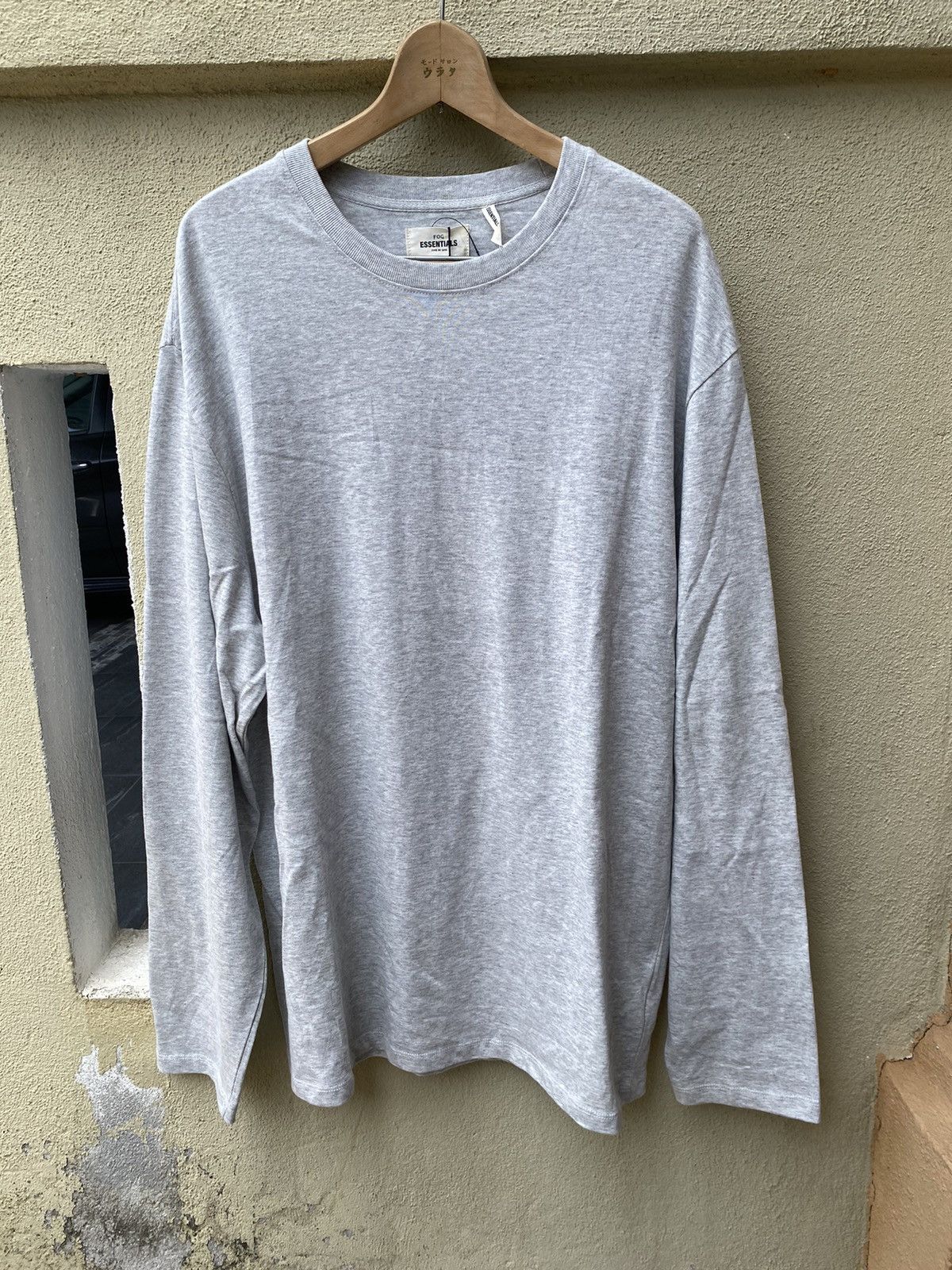 Fear of God essentials back logo longsleeve tee Size US L / EU 52-54 / 3 - 1 Thumbnail