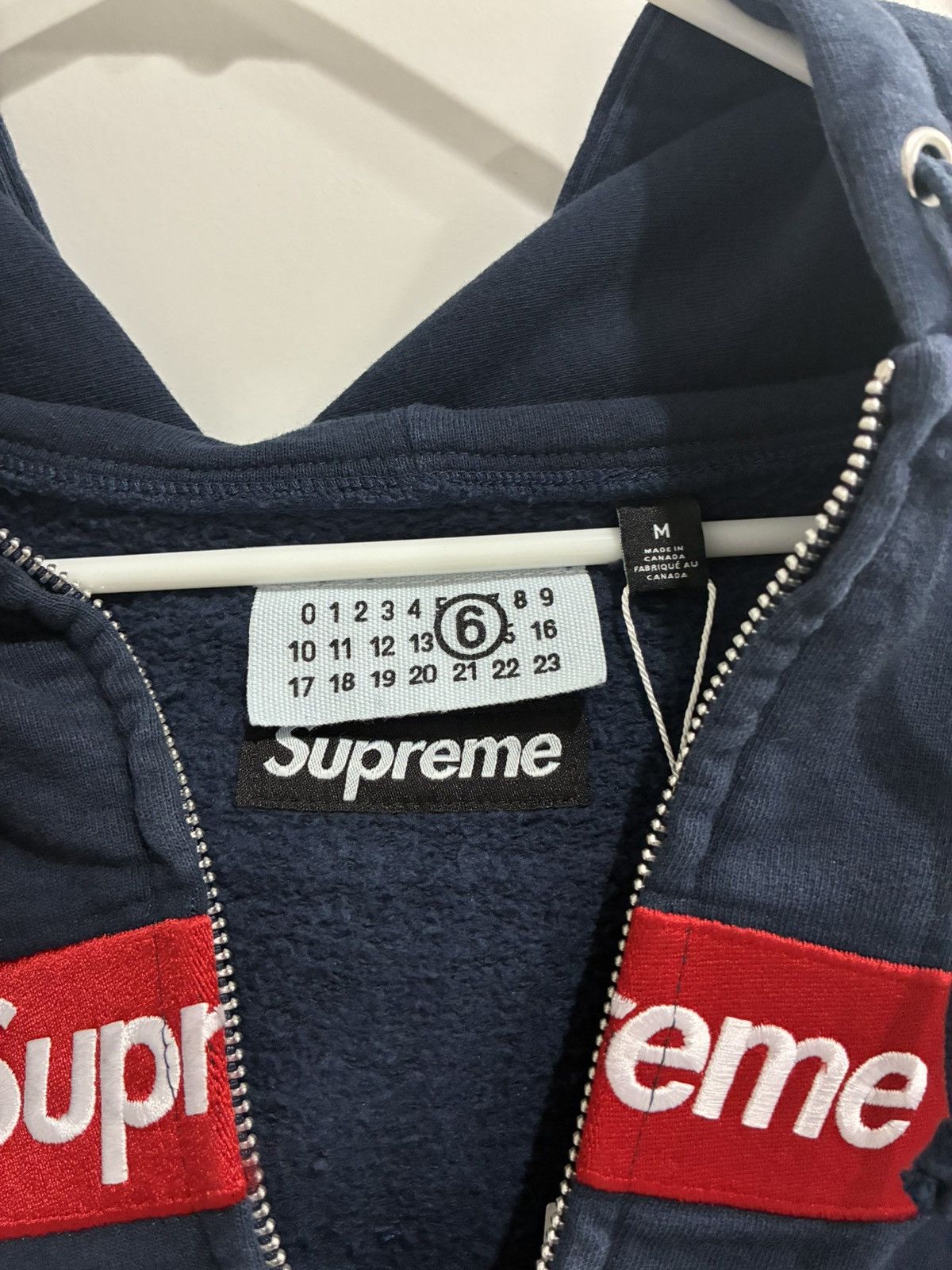 Maison Margiela × Supreme MM6 Supreme Box Logo Zip Size US M / EU 48-50 / 2 - 2 Thumbnail