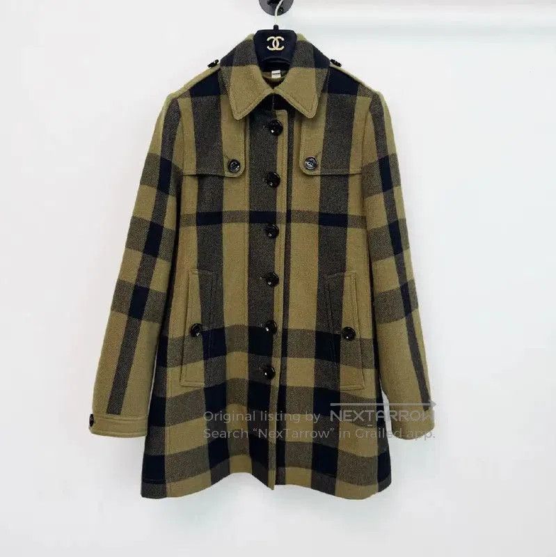 Burberry Burberry Color Block Women's Coat. Size S / US 4 / IT 40 - 1 Thumbnail