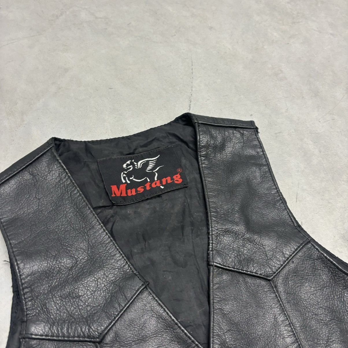 Vintage Vintage 90s Leather Biker Vest Size Large Size US M / EU 48-50 / 2 - 4 Thumbnail