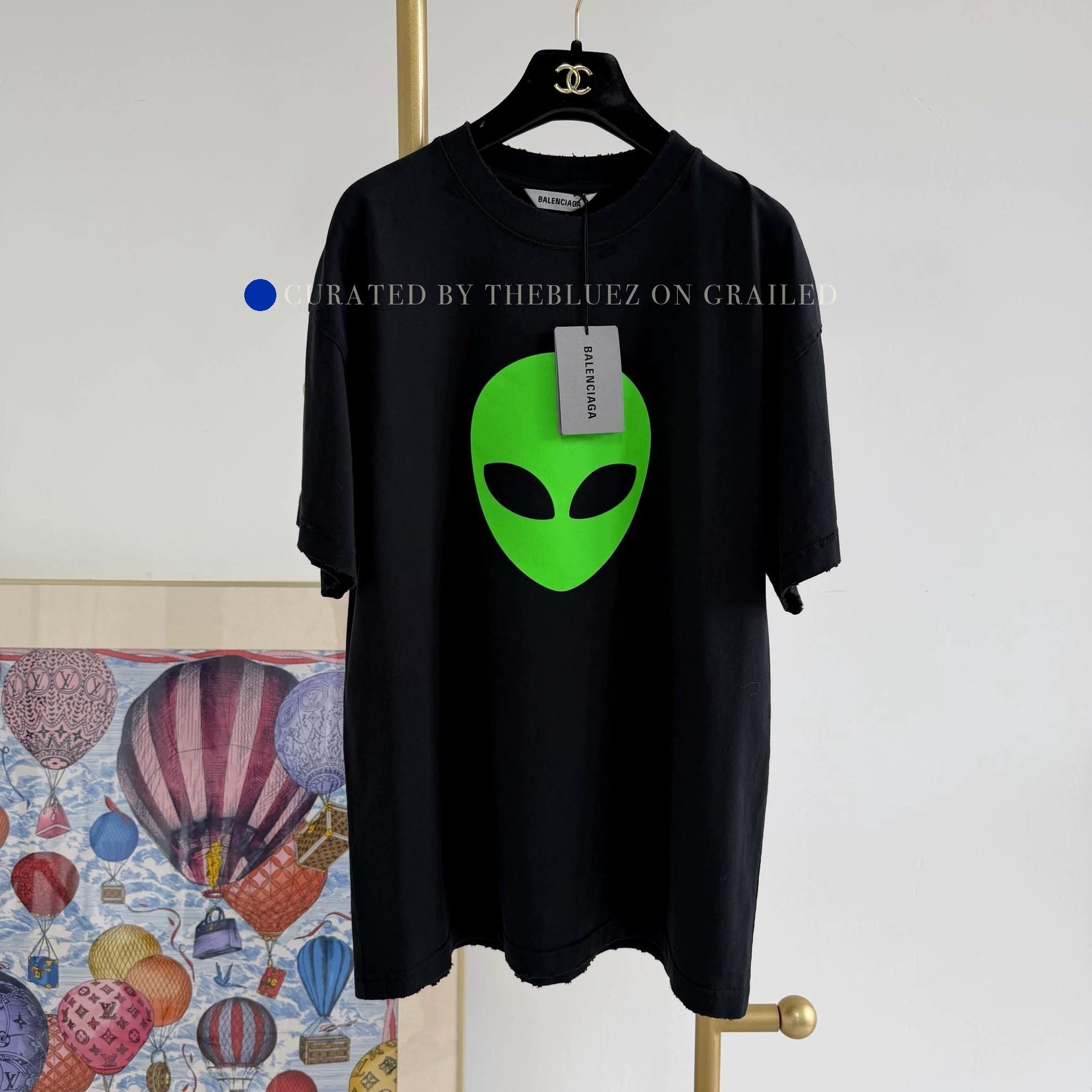 Balenciaga Balenciaga Alien T-shirt | Grailed