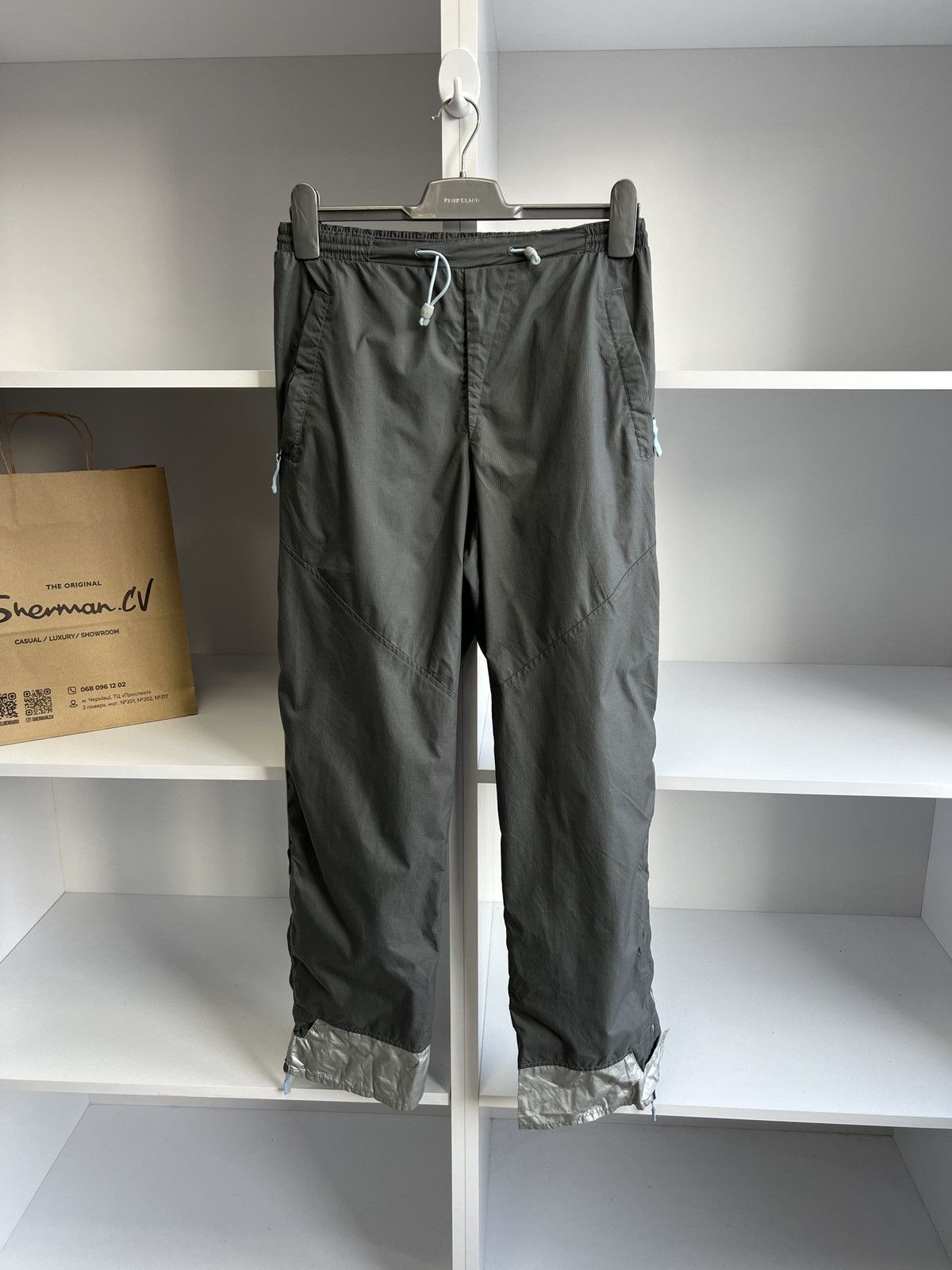 Nike × Vintage Vintage Nike Nylon Y2K Gray Pants Size US 31 - 3 Thumbnail