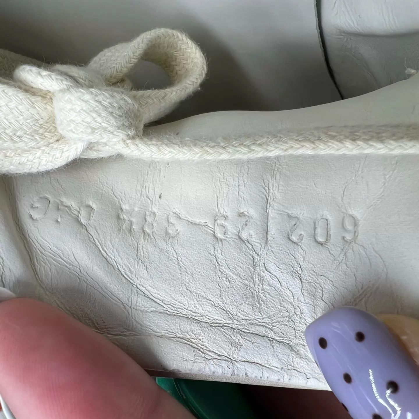 Gucci Gucci Ace Disney Mickey Mouse Sneaker 38.5 Size US 8 / IT 38 - 8 Thumbnail