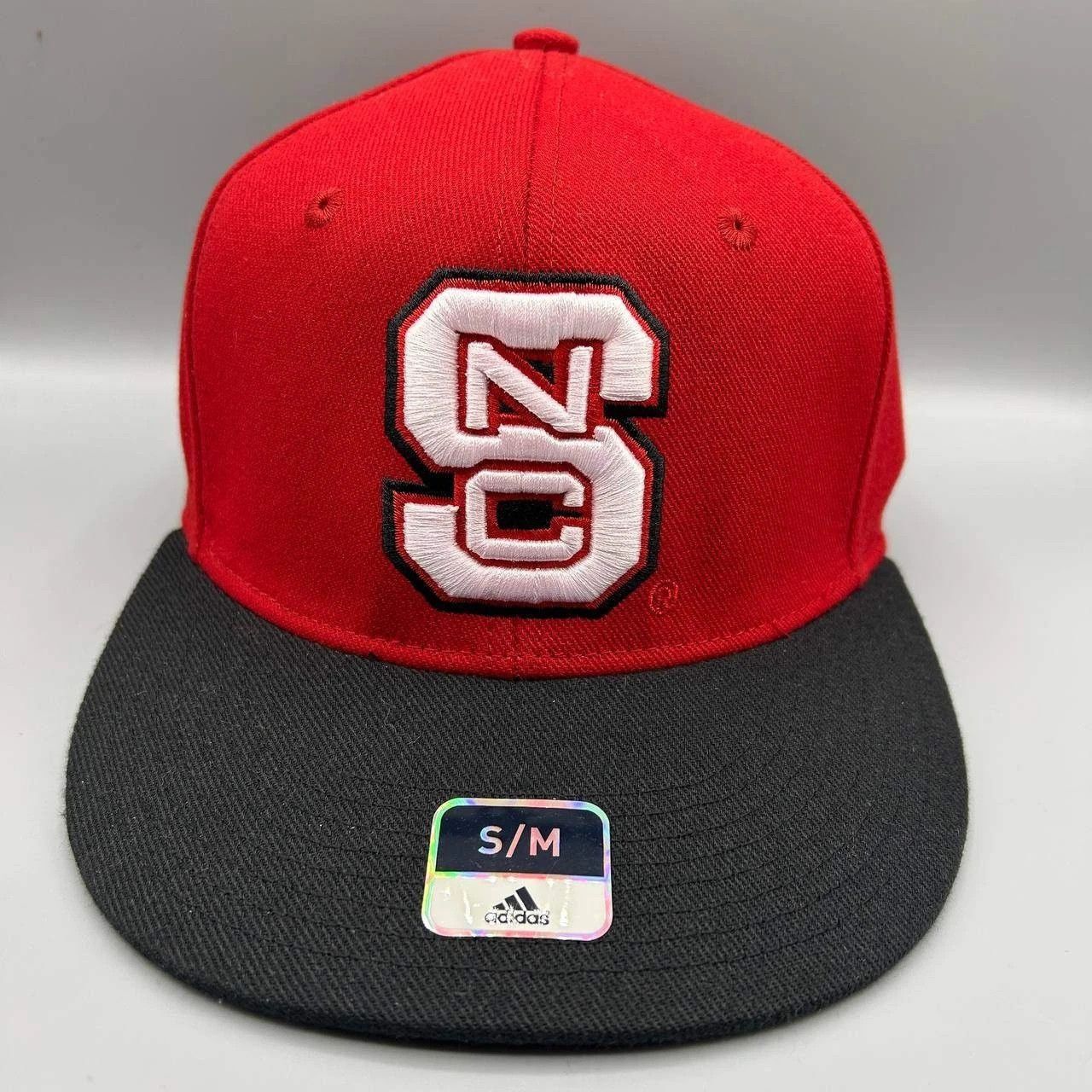 Adidas NC State Wolfpack Hat Men Red Black Stretch Fitted Cap S-M Size ONE SIZE - 1 Thumbnail