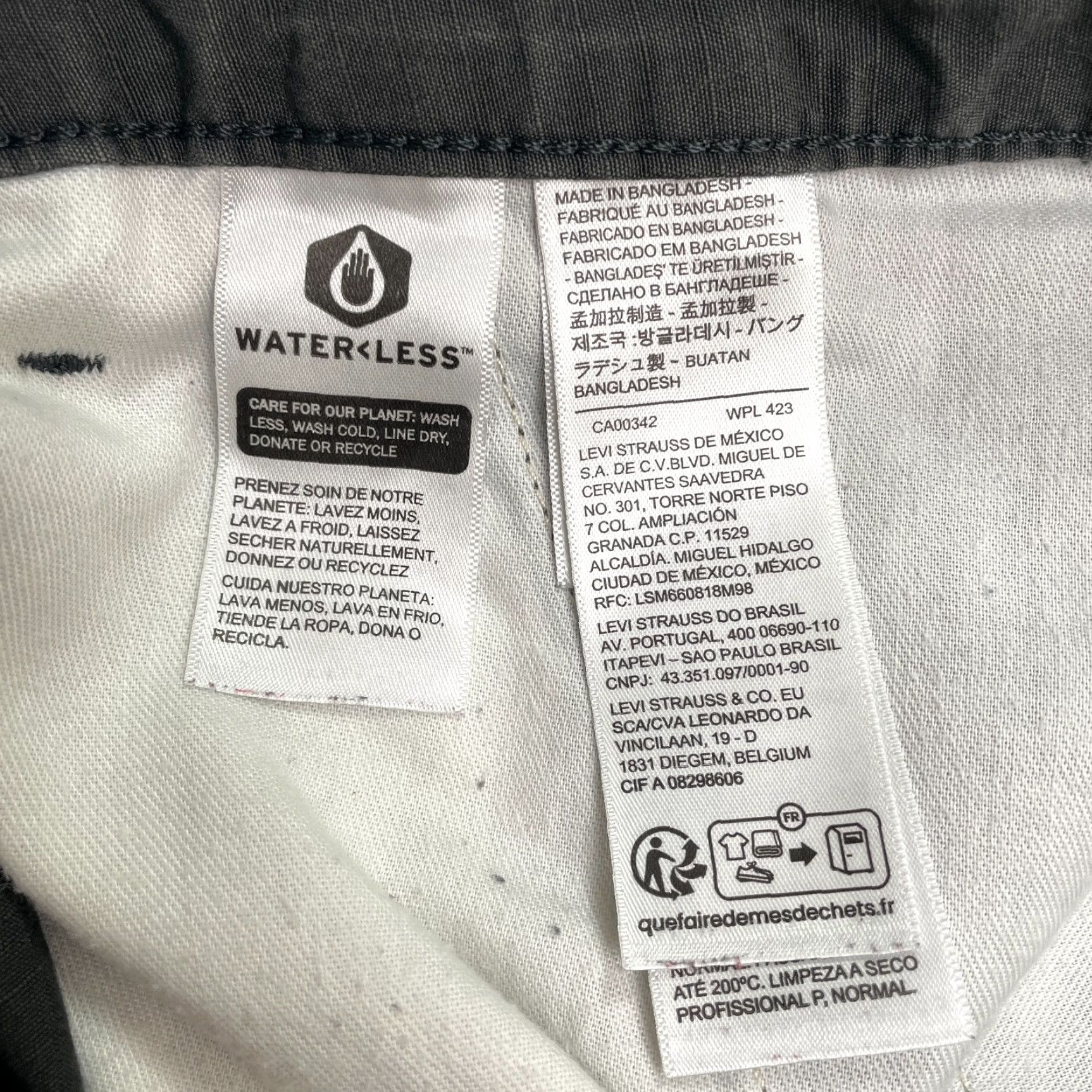 Levi's Levi's Cargo Shorts Mens 38 Gray Cotton Casual Outdoor Travel Size US 38 / EU 54 - 6 Thumbnail