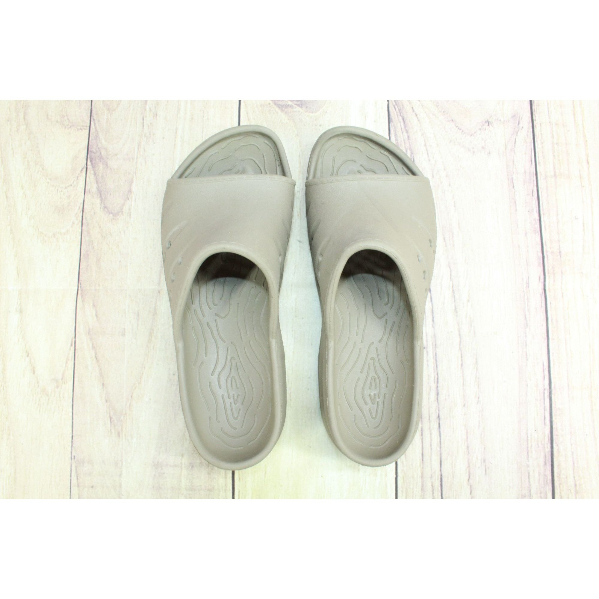 L.L. Bean LL Bean Rubber Slip-On Waterproof Cutout Outdoor Sandals Size US 9 / IT 39 - 7 Thumbnail