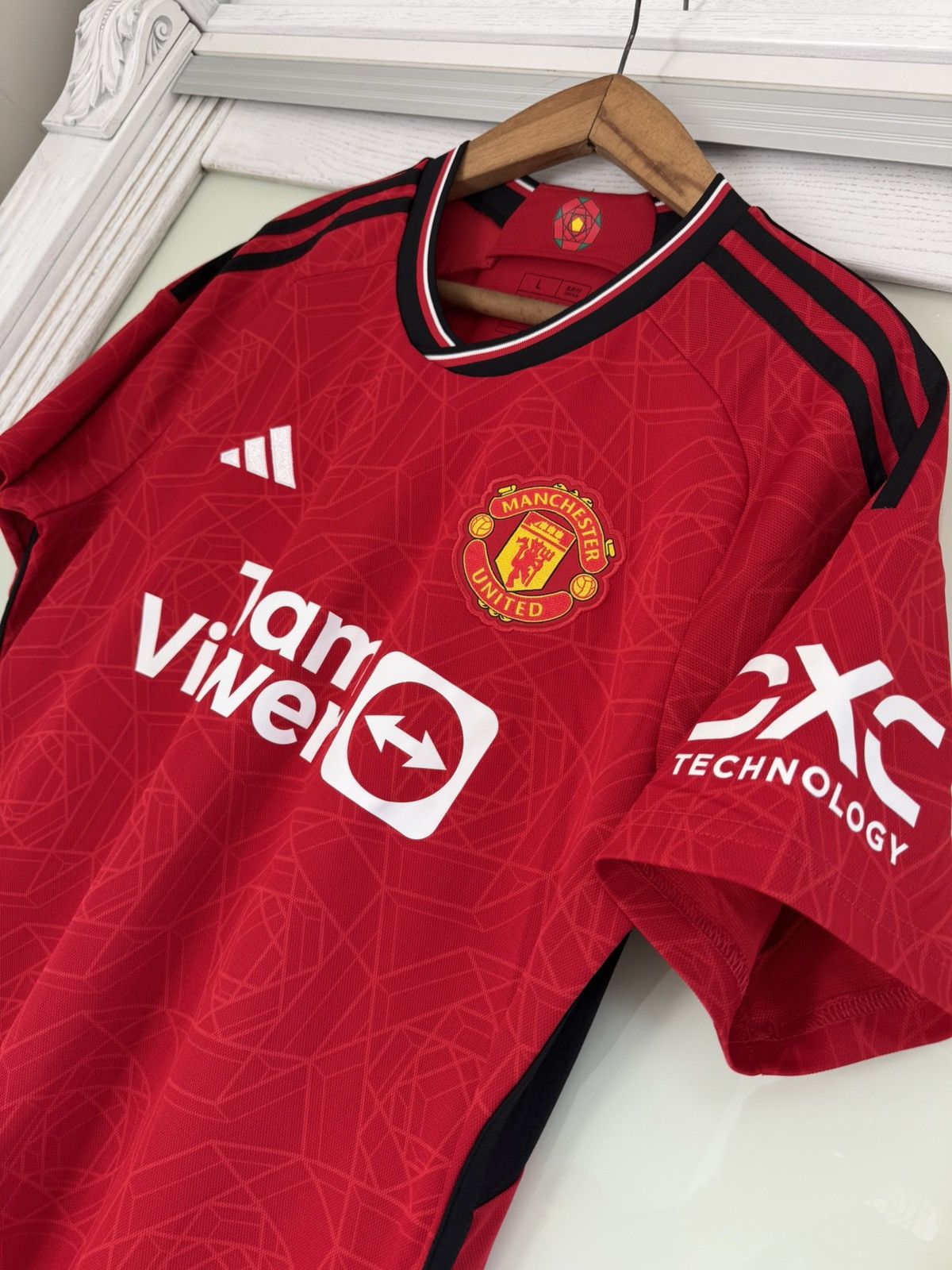 Adidas Manchester United 2023-2024 Home Soccer Jersey Football Kit Size US L / EU 52-54 / 3 - 6 Thumbnail