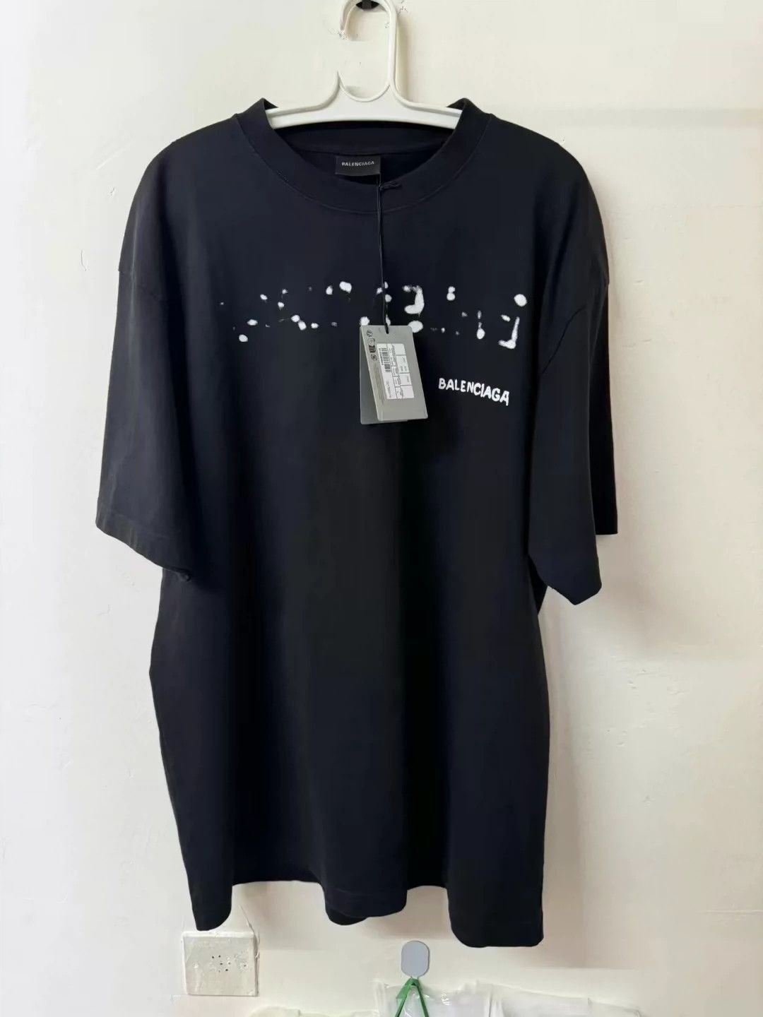 Balenciaga Balenciaga splashed ink blurred letter logo short sleeves Size US S / EU 44-46 / 1 - 1 Thumbnail