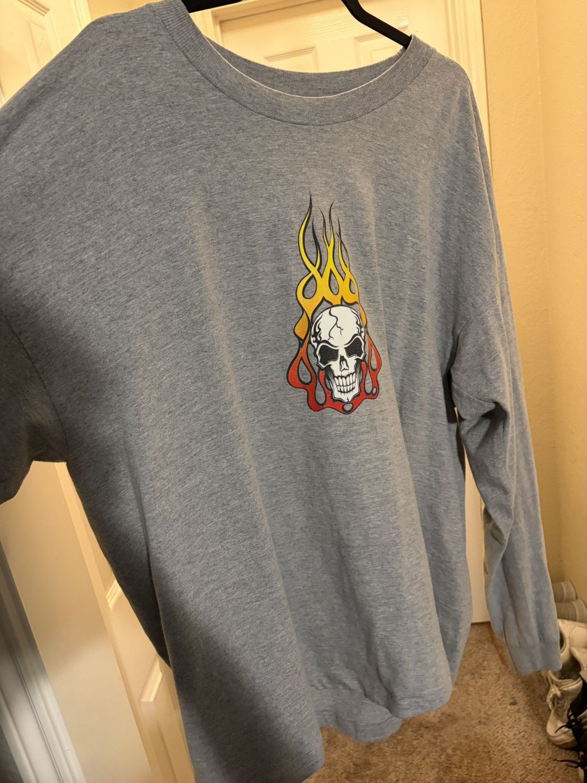 Vintage gray flaming skull long sleeve Size US XL / EU 56 / 4 - 2 Thumbnail