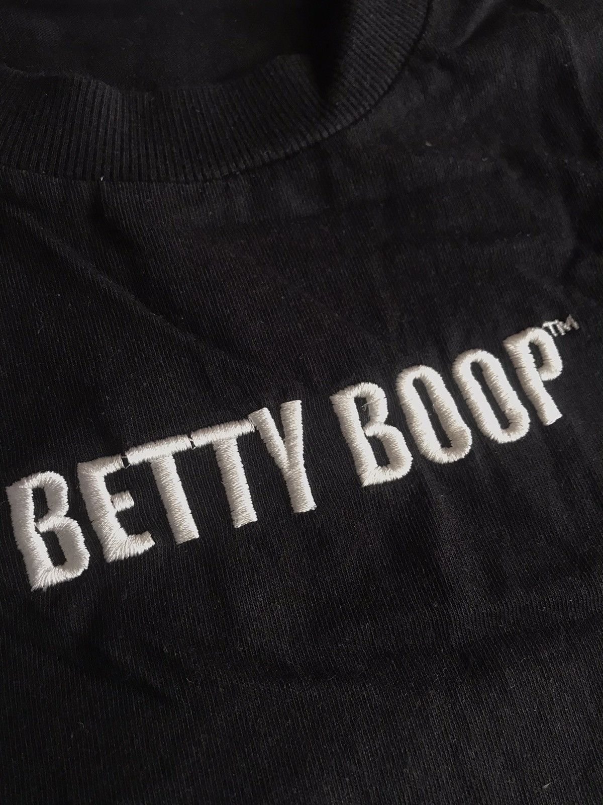 Vintage Women's Sassy Betty Boop Sneakers Tshirt Size US L / EU 52-54 / 3 - 2 Thumbnail