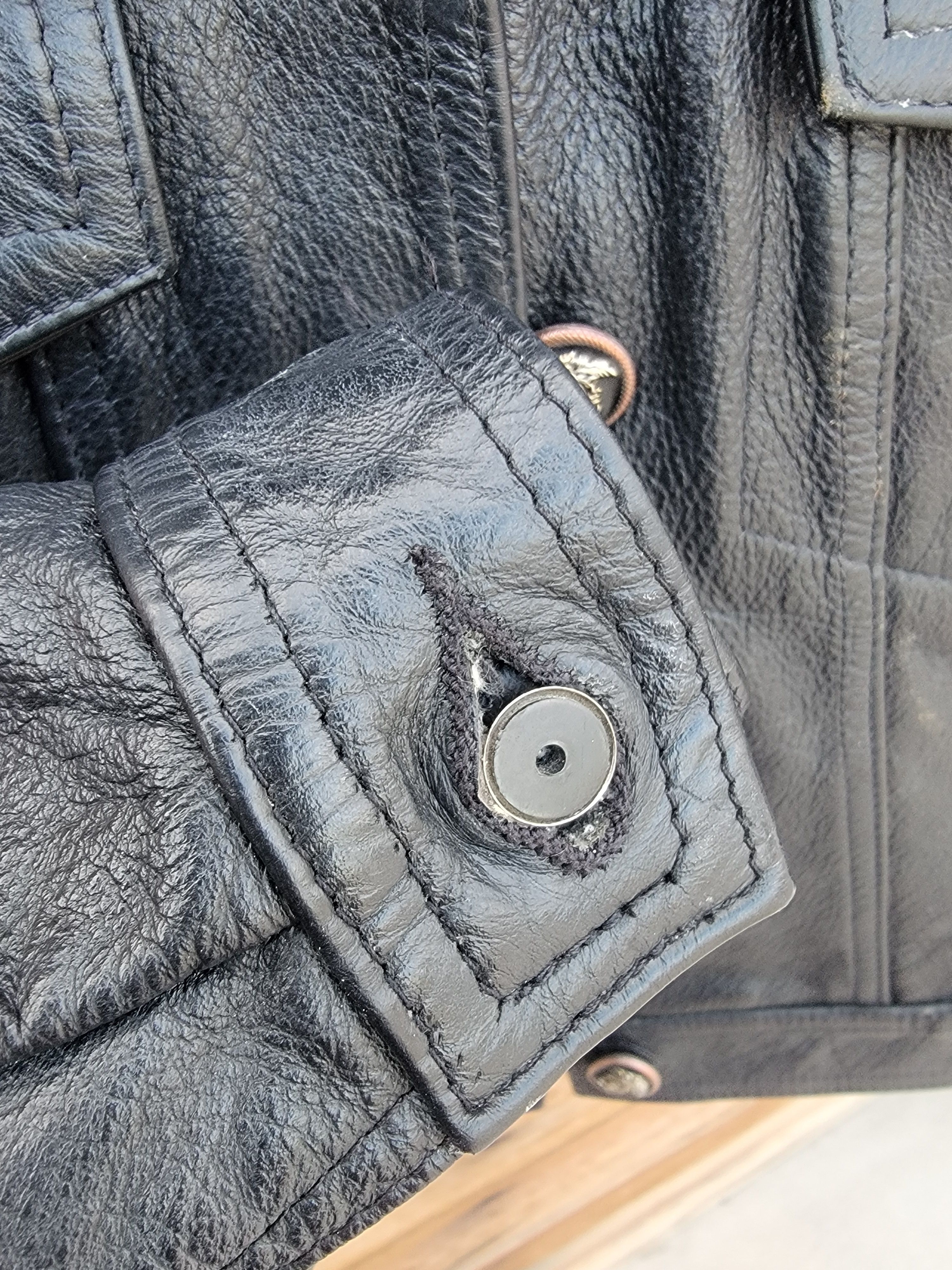 Versace Versace Jeans Couture 90s Leather Trucker Jacket Sz Sm Size S / US 4 / IT 40 - 10 Thumbnail