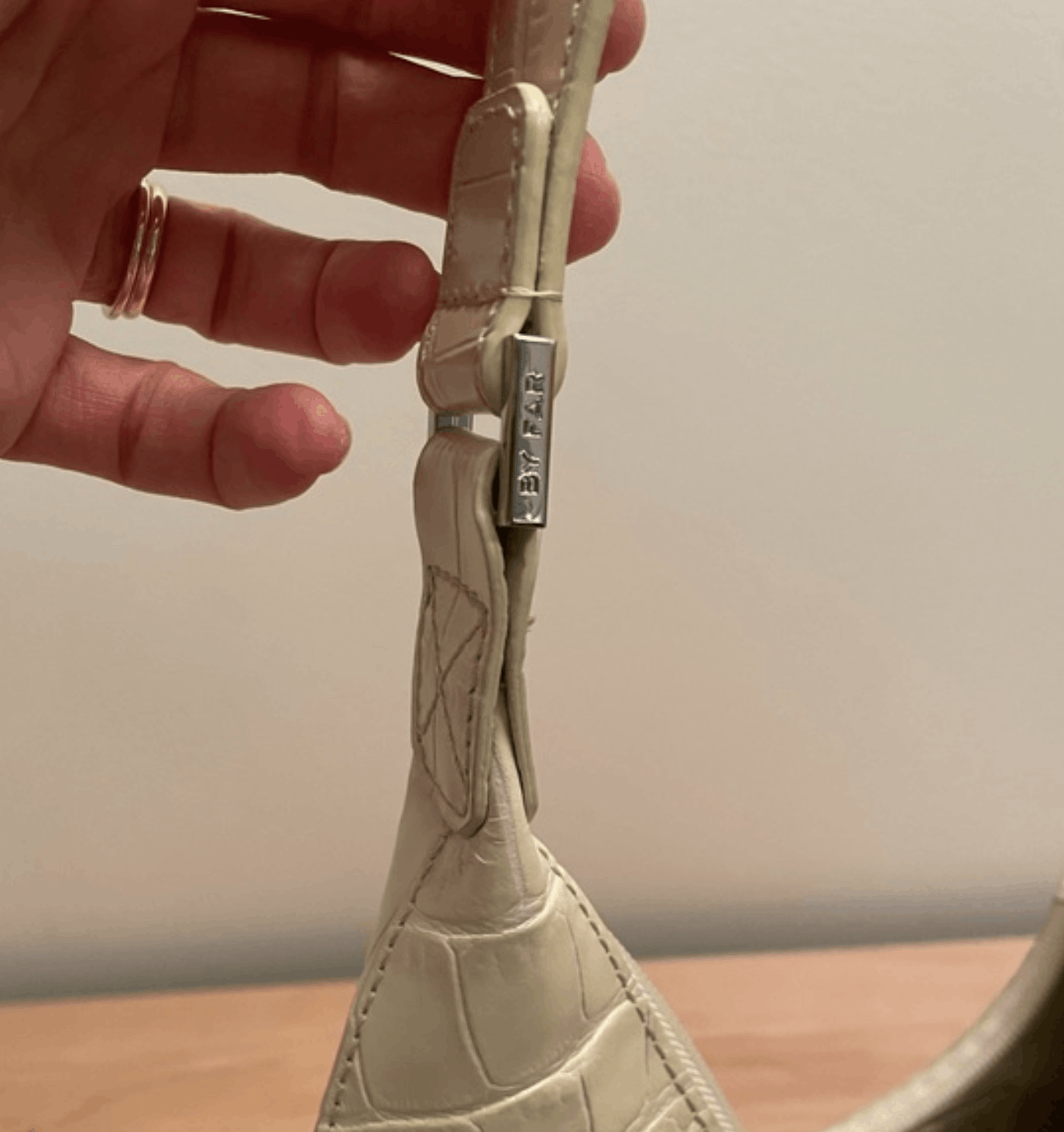 By Far BY FAR Off-White Croc Amber Bag Size ONE SIZE - 2 Thumbnail