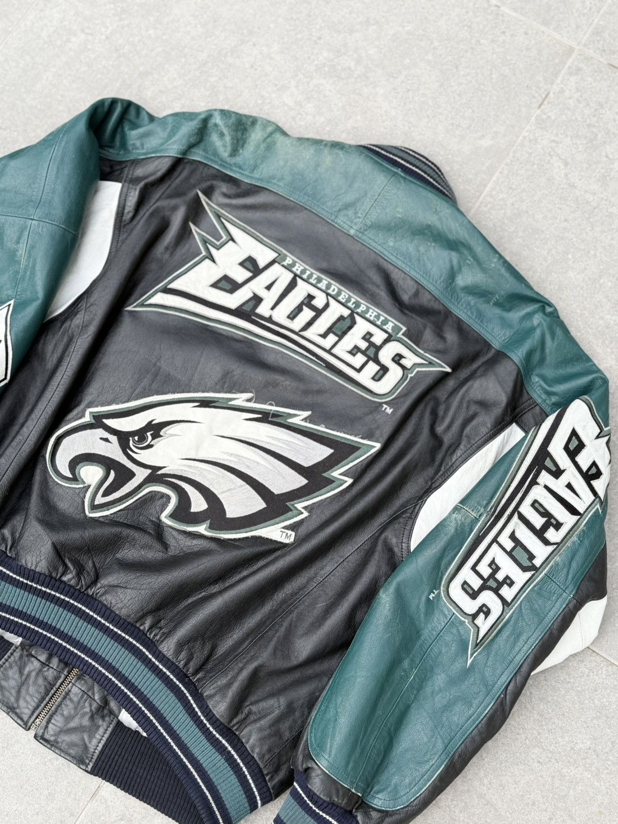 Vintage Vintage Thrashed NFL Philadelphia Eagles Leather Jacket Size US M / EU 48-50 / 2 - 2 Thumbnail