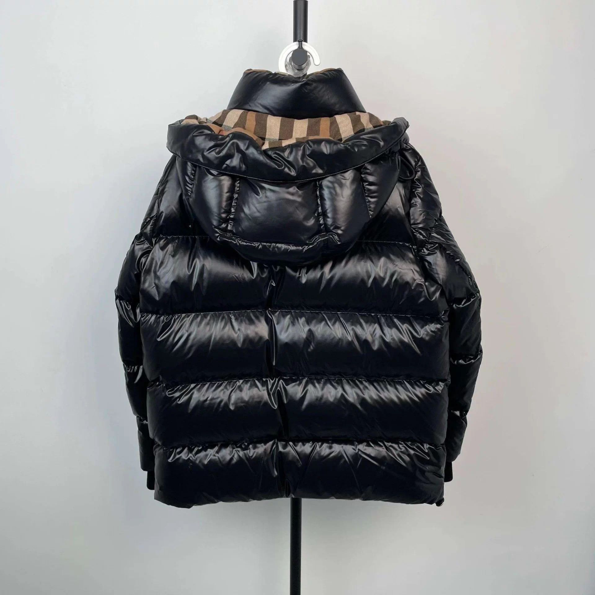 Burberry Burberry black S down jacket Size US M / EU 48-50 / 2 - 2 Thumbnail