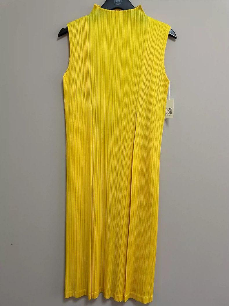 Issey Miyake Issey Miyake Yellow pleated skirt Size M / US 6-8 / IT 42-44 - 1 Thumbnail