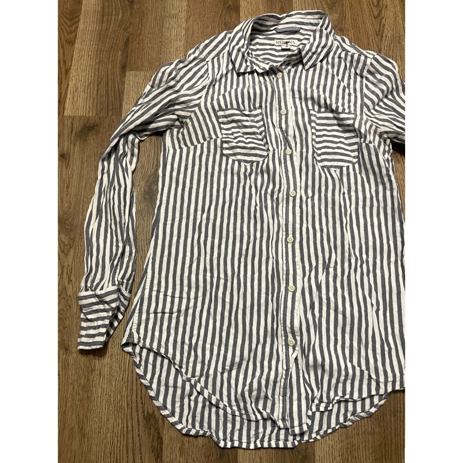 Merona Merona Shirt Women's Small Gray White Striped Button Up Long Sleeve Casual Vintage No (apply constraints) Size S / US 4 / IT 40 - 3 Thumbnail
