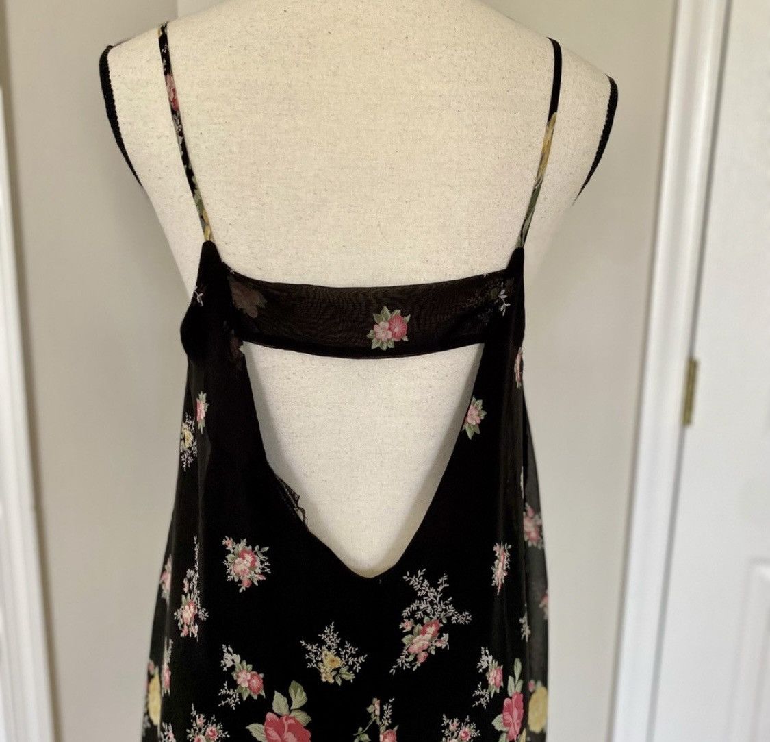 Forever 21 FOREVER 21 MINI FLORAL SLIP DRESS CUTOUT BACK Size L / US 10 / IT 46 - 10 Thumbnail