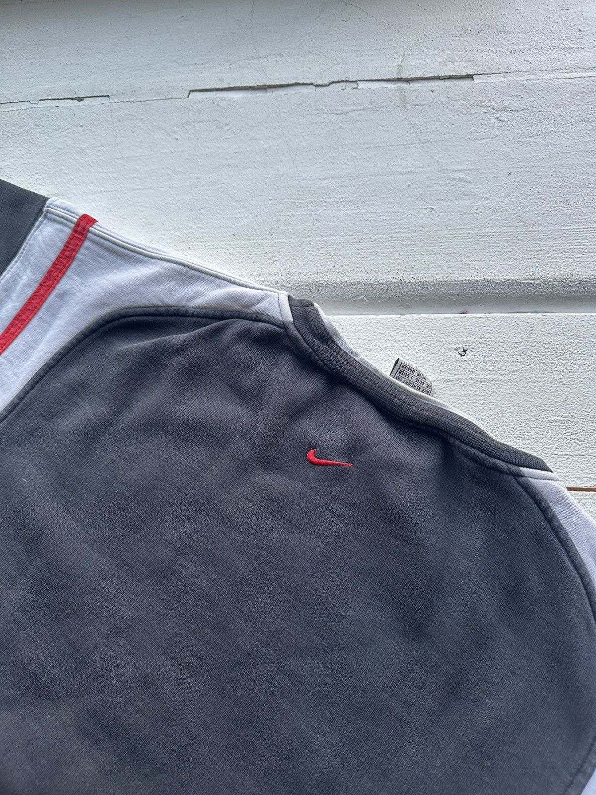Vintage 🚨90s Nike Big Logo Swoosh FADE Oversized Sweatshirt y2k rare Size US XL / EU 56 / 4 - 16 Thumbnail