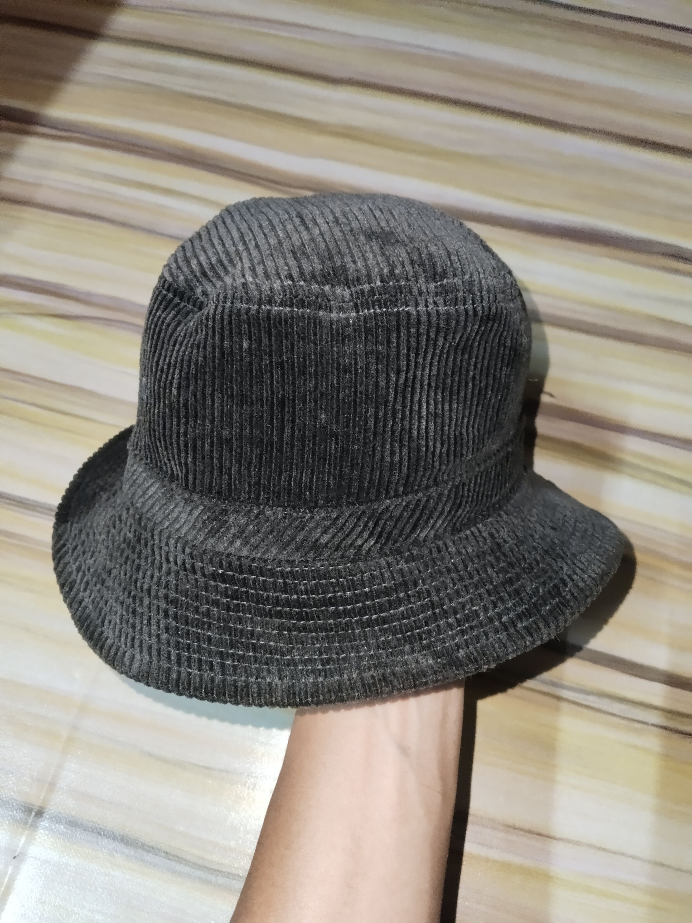 Pierre Balmain PIERRE BALMAIN VENT VENT Corduroy Bucket Hat Size ONE SIZE - 3 Thumbnail