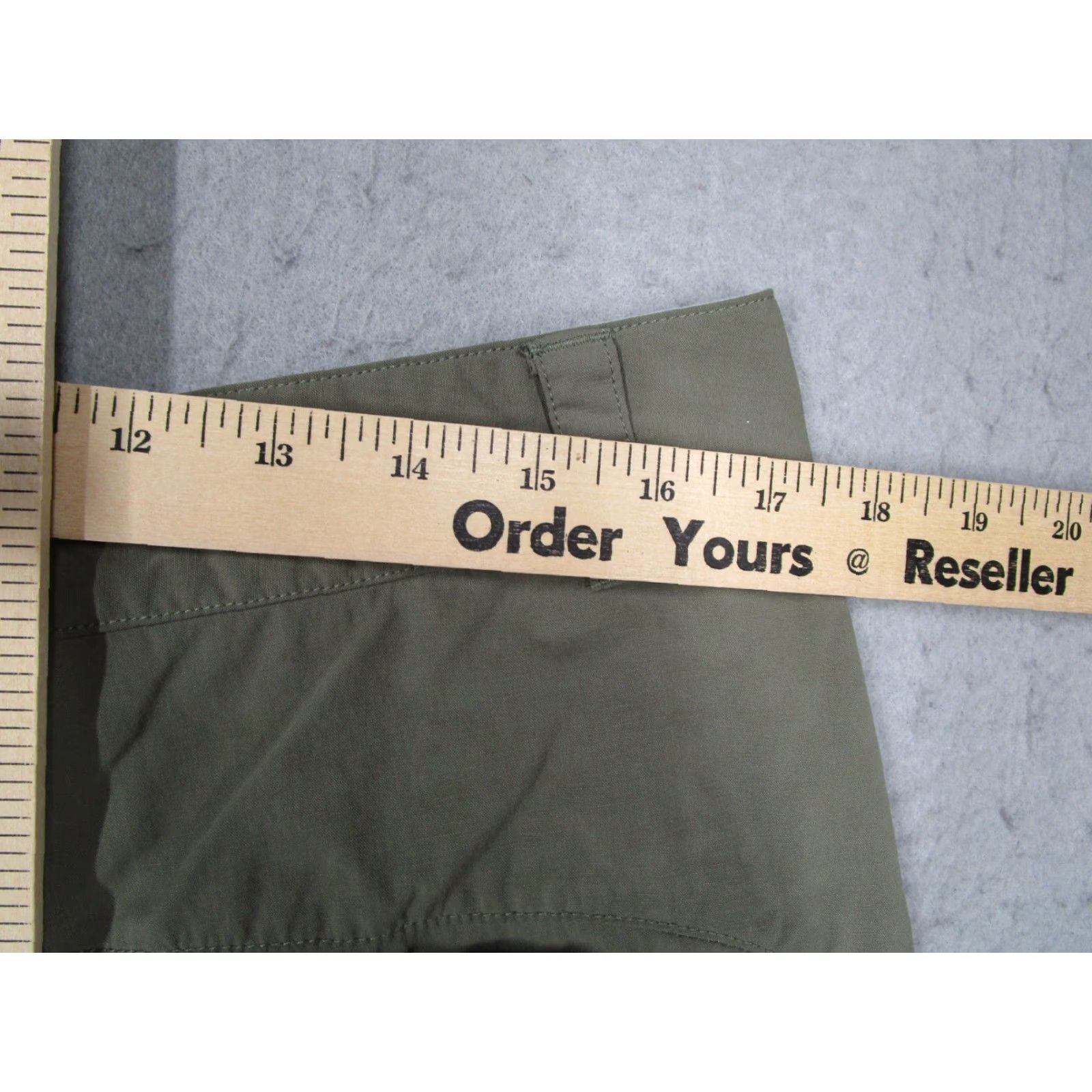 Mountain Hardwear Mountain Hardwear Shorts Mens 36 Green Cargo Nylon 9" Workwear Camp Hike Shirt Size US 36 / EU 52 - 7 Thumbnail