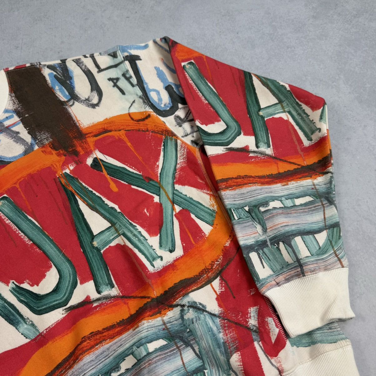 H&M × Jean-Michel Basquiat × Who Decides War WHO DECIDES WAR x BASQUIAT x H&M OVERSIZED FIT SWEATSHIRT Size US XS / EU 42 / 0 - 6 Thumbnail