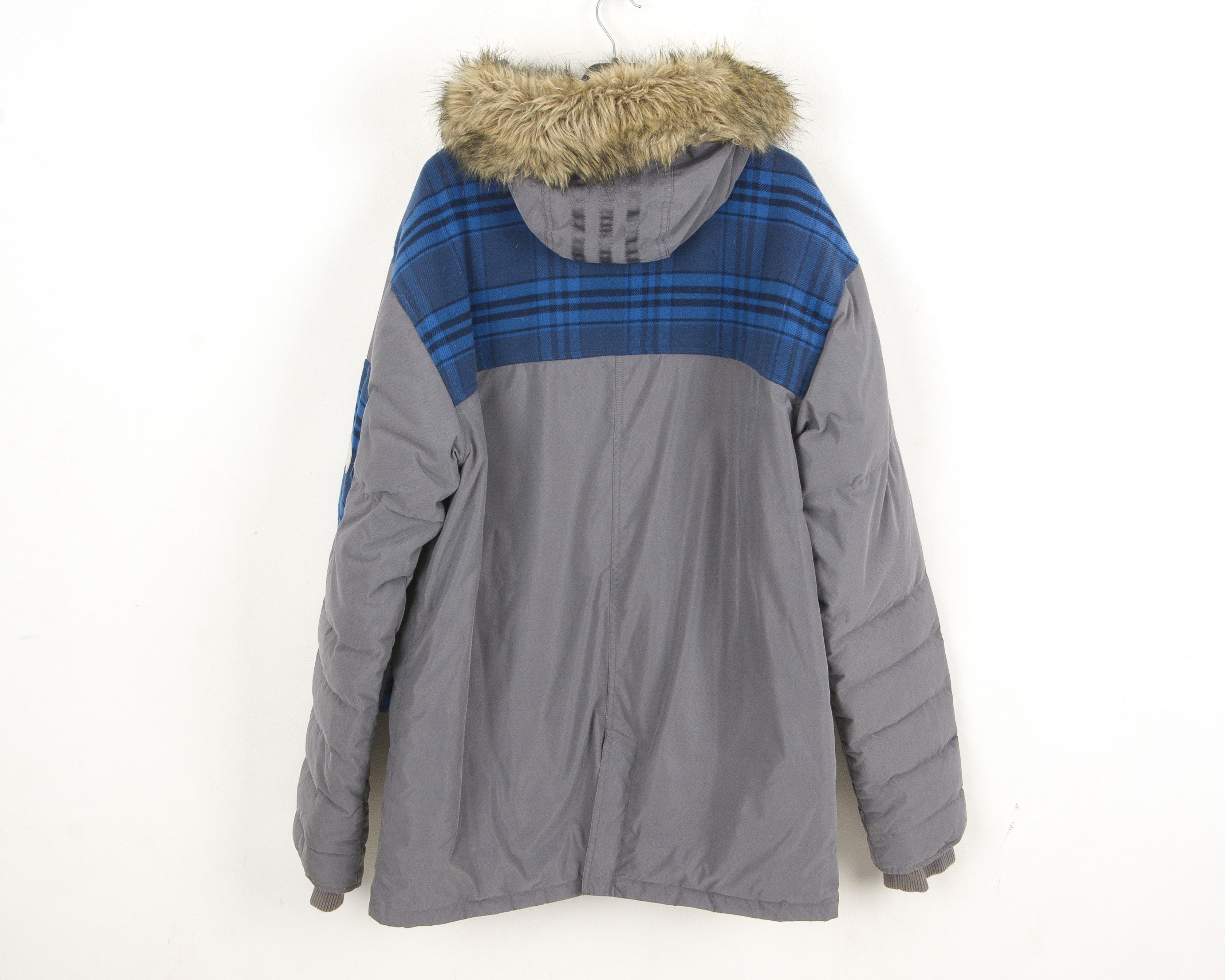 Adidas Gluhwein limited edition Down Parka Jacket M men Coat Size US M / EU 48-50 / 2 - 5 Thumbnail