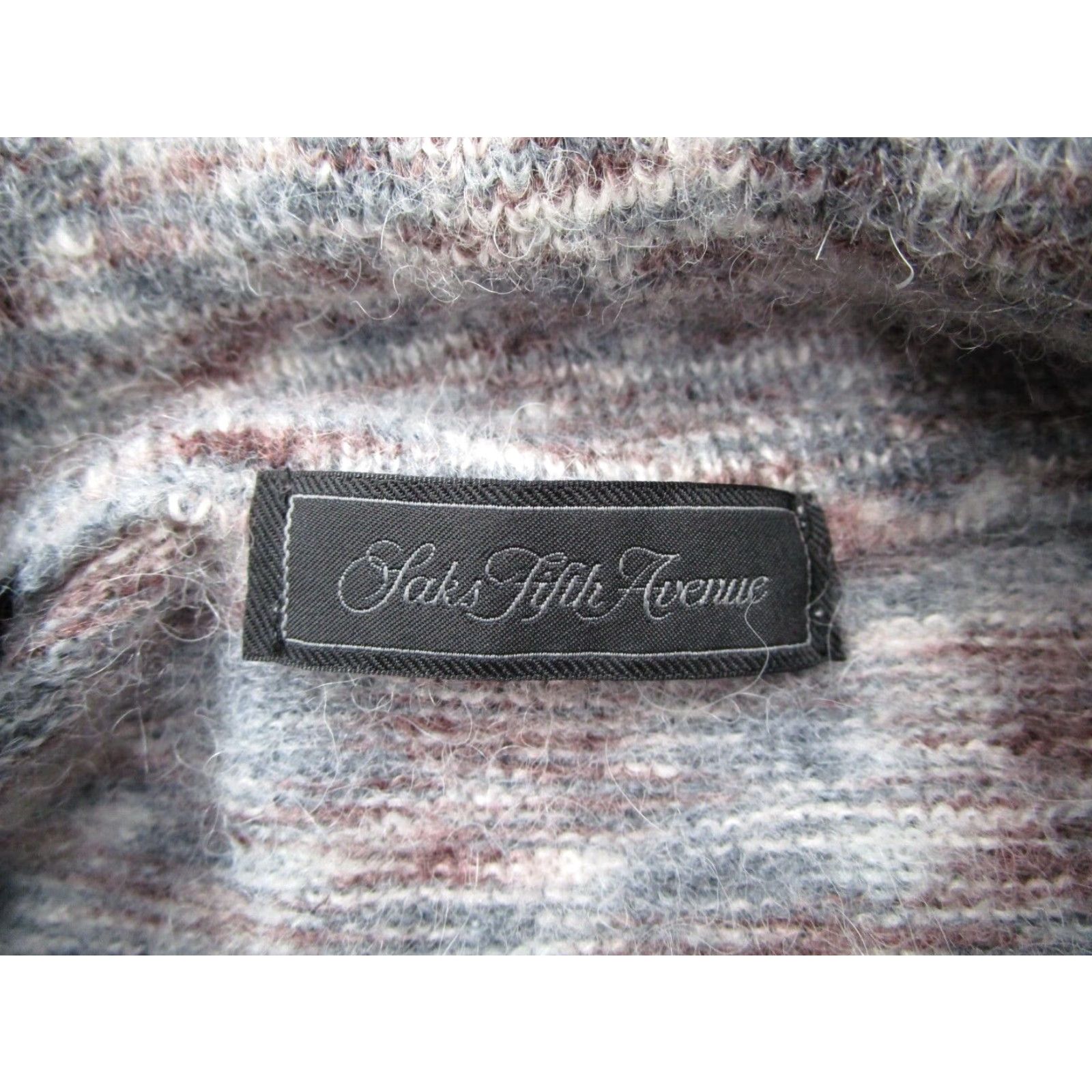 Saks Fifth Avenue Saks Fifth Avenue Mens Red Crew Neck Alpaca Wool Pullover Sweater Extra Large Italy Made Size US XL / EU 56 / 4 - 3 Thumbnail